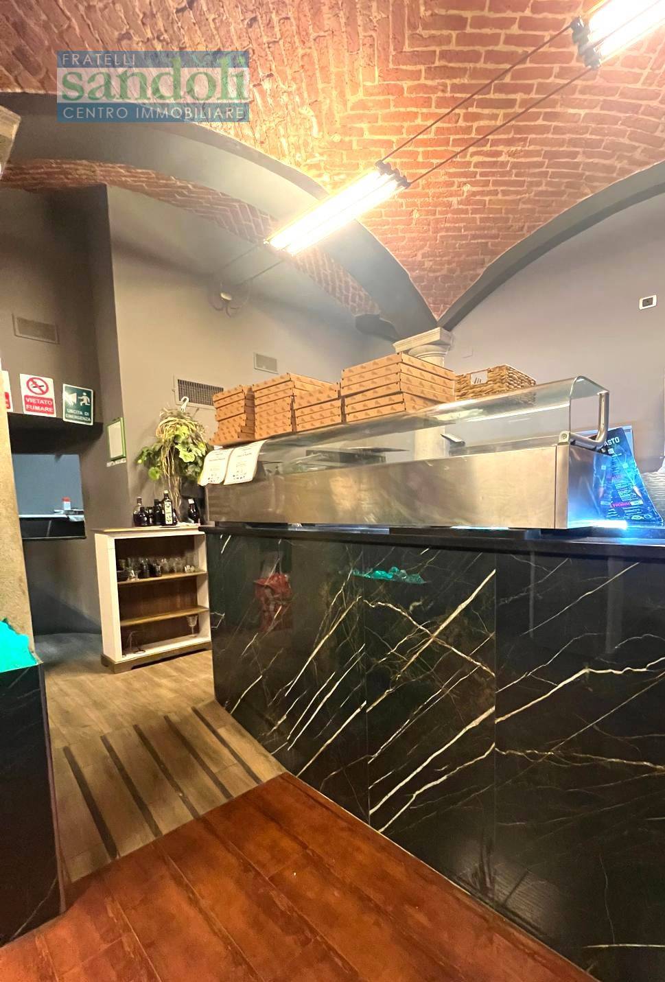 Negozio-Ufficio in affitto a Vercelli, Centro