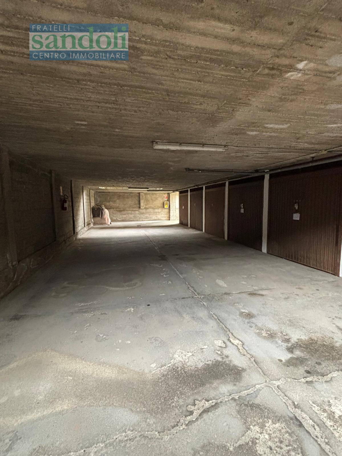 Box in vendita a Vercelli, Periferia