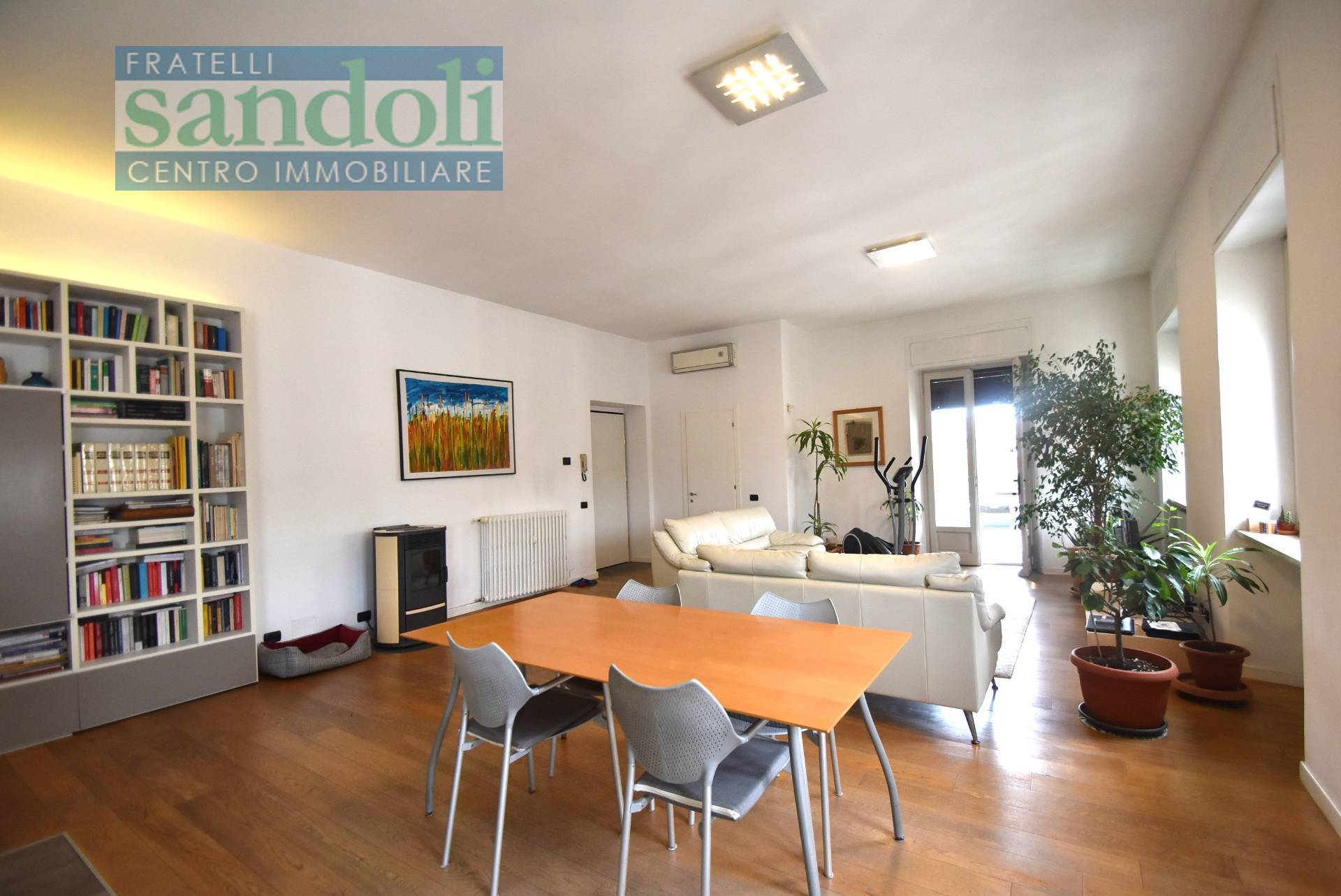 Appartamento in vendita a Vercelli, Centro