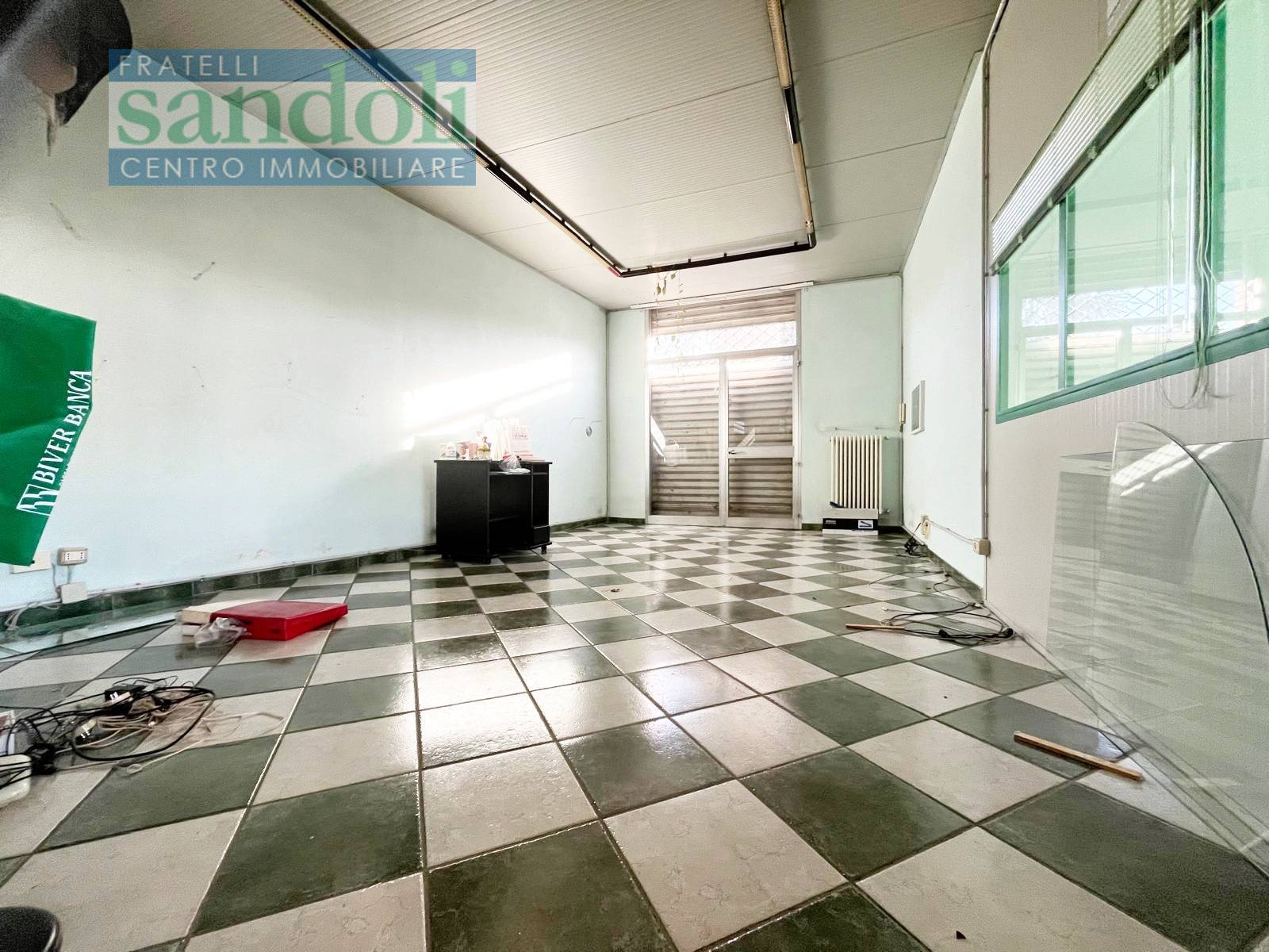 Capannone in affitto a Vercelli, Porta Torino