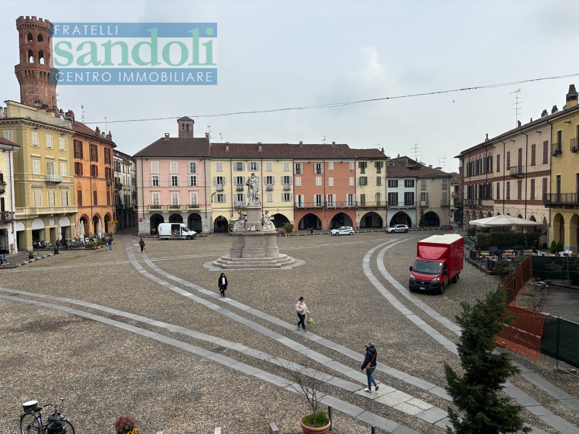 Appartamento in vendita a Vercelli, Centro