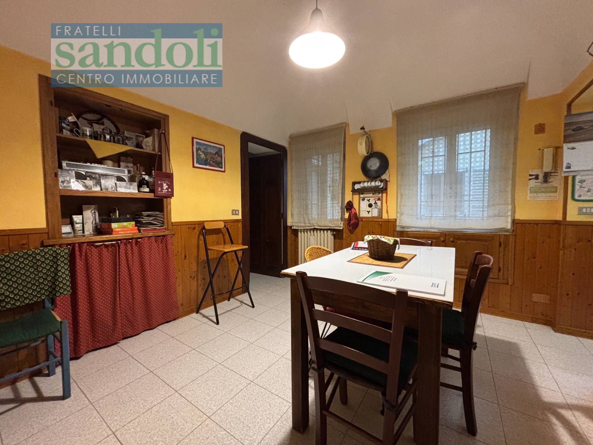 Appartamento in vendita a Vercelli, Centro