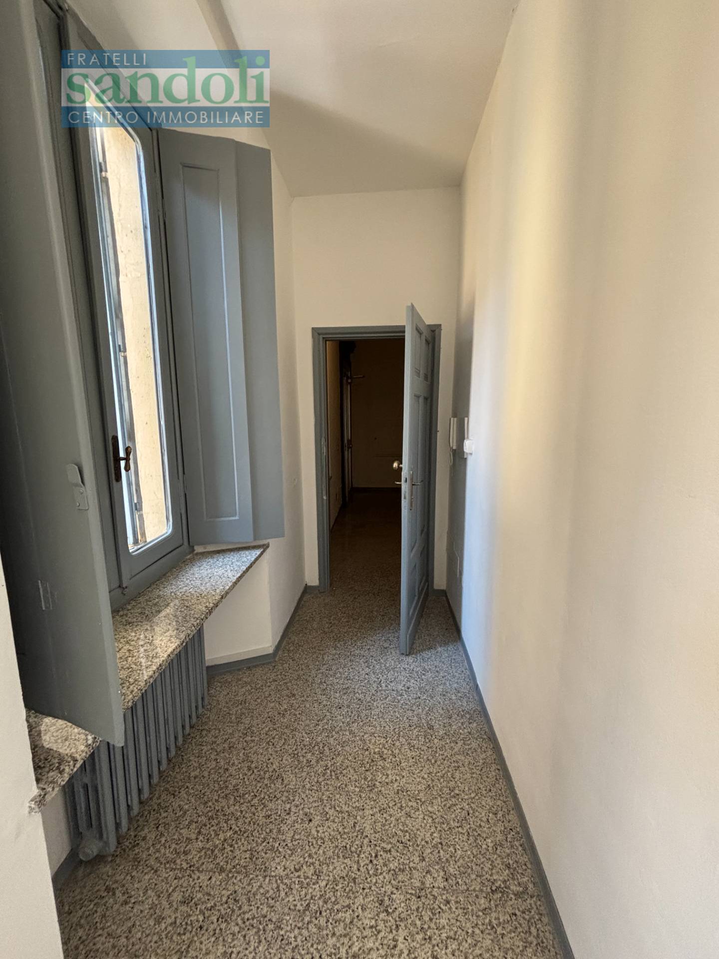 Appartamento in vendita a Vercelli, Centro