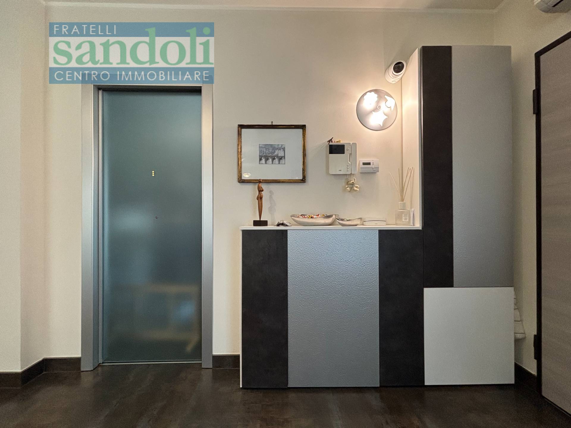 Villa in vendita a Vercelli, Periferia