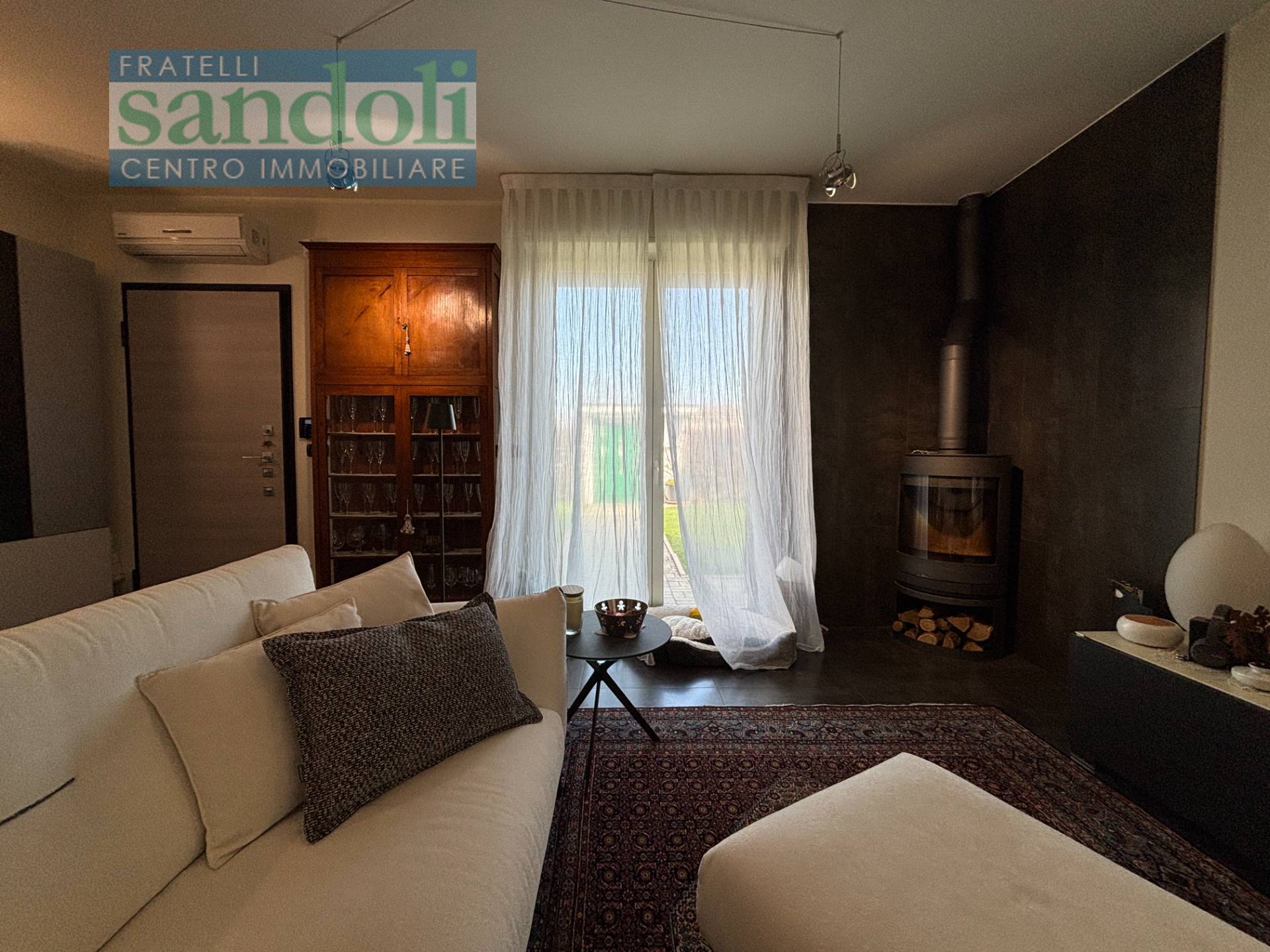 Villa in vendita a Vercelli, Periferia