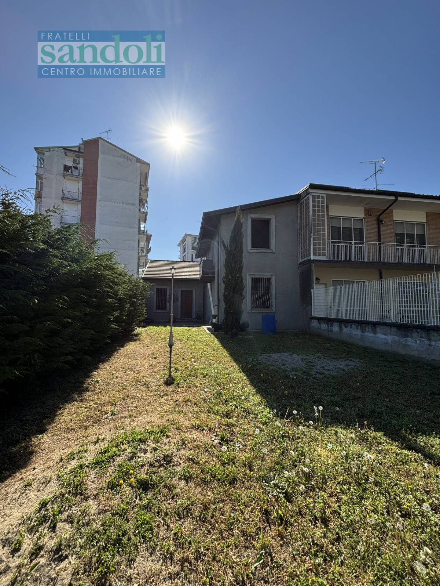 Indipendente in vendita a Vercelli, Semicentro