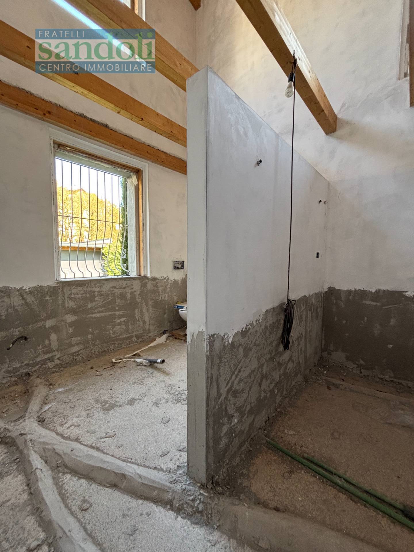 Indipendente in vendita a Vercelli, Semicentro