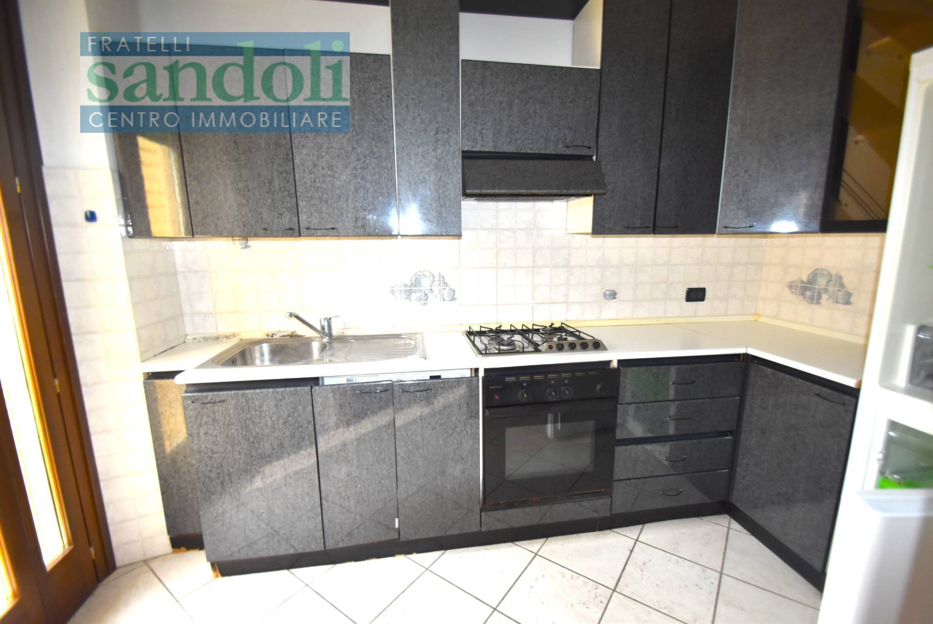 Appartamento in vendita a Vercelli, Corso Italia