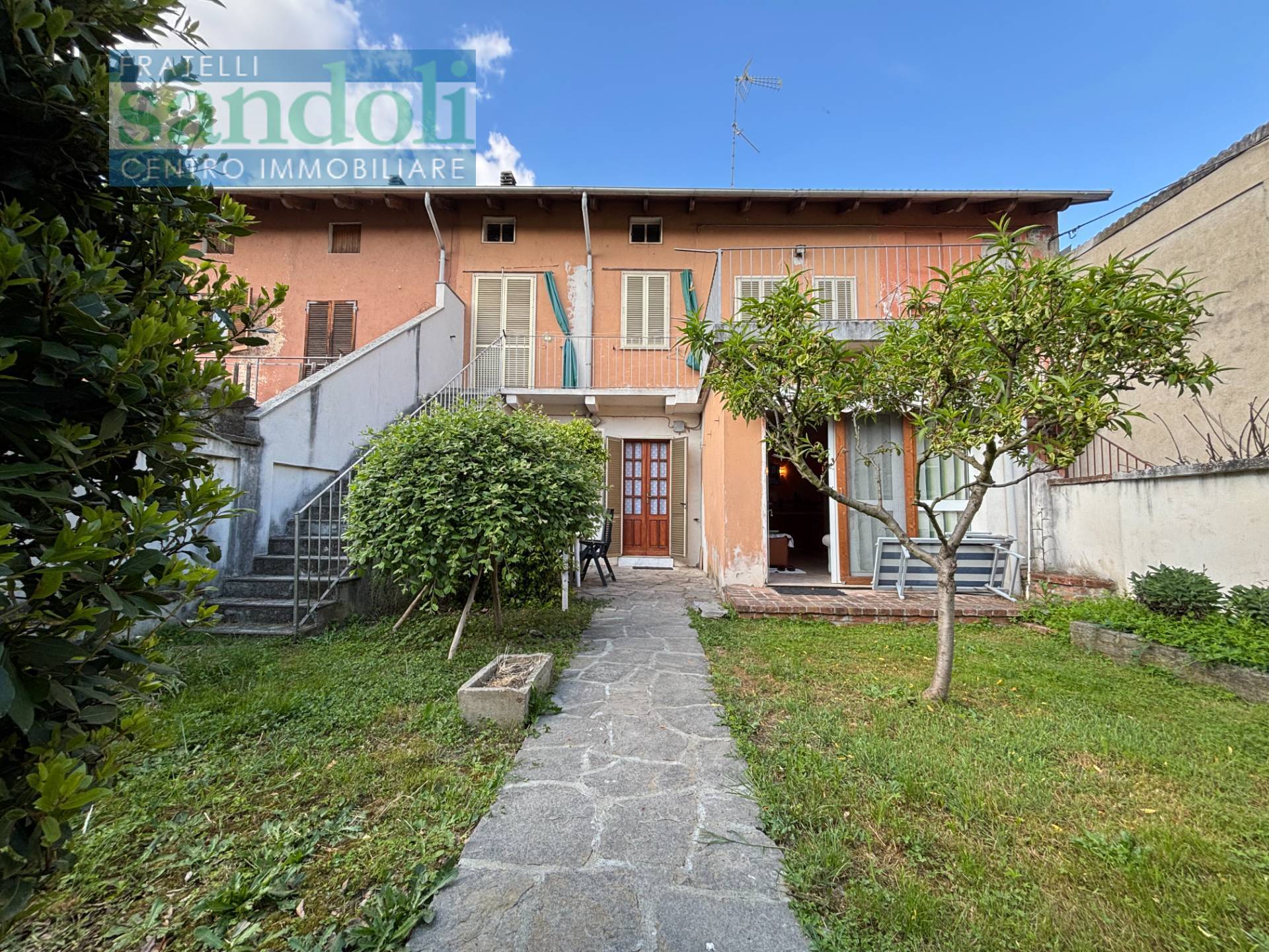 Indipendente in vendita a Costanzana, Paesi