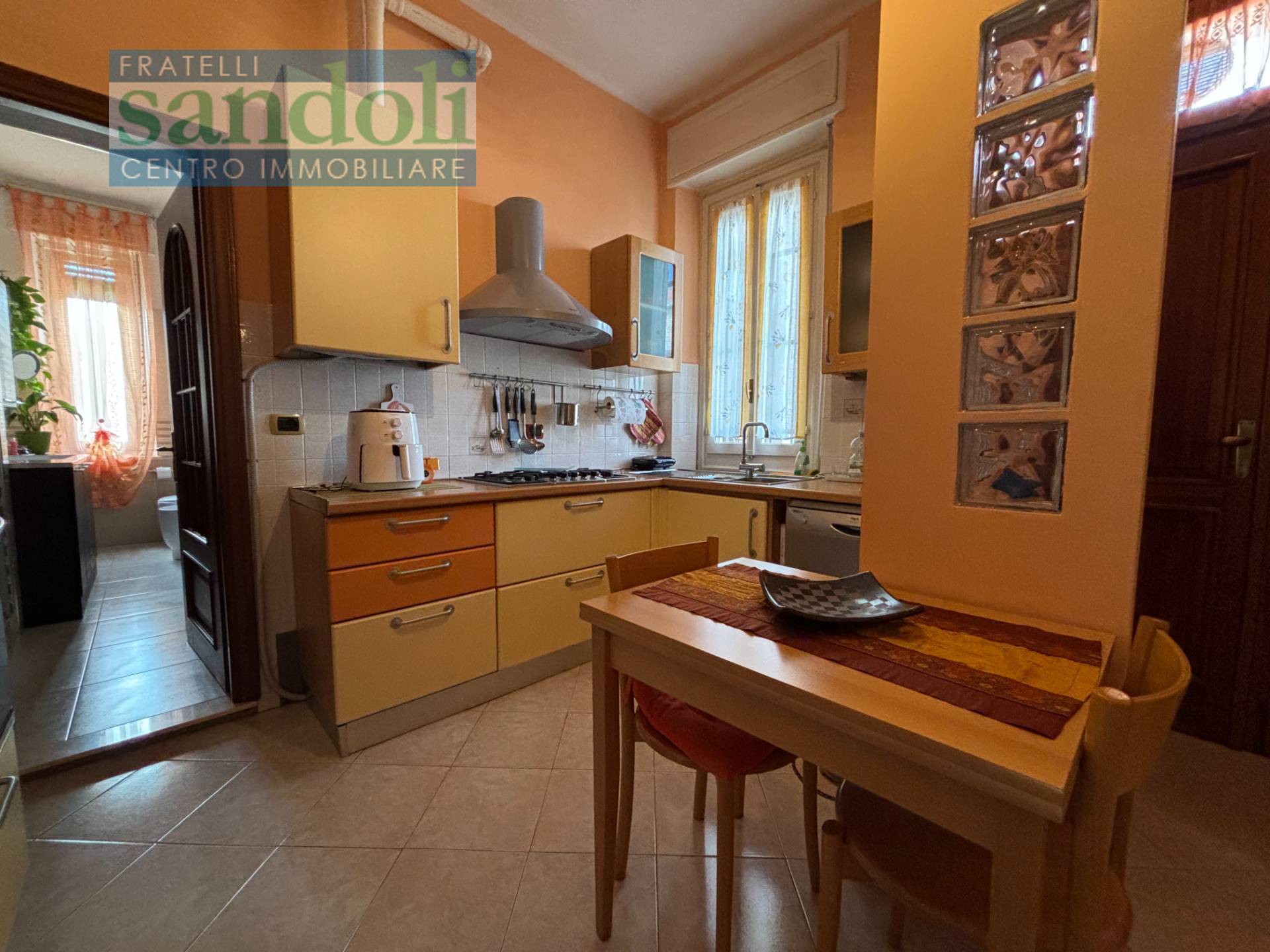 Appartamento in vendita a Vercelli, Corso Italia