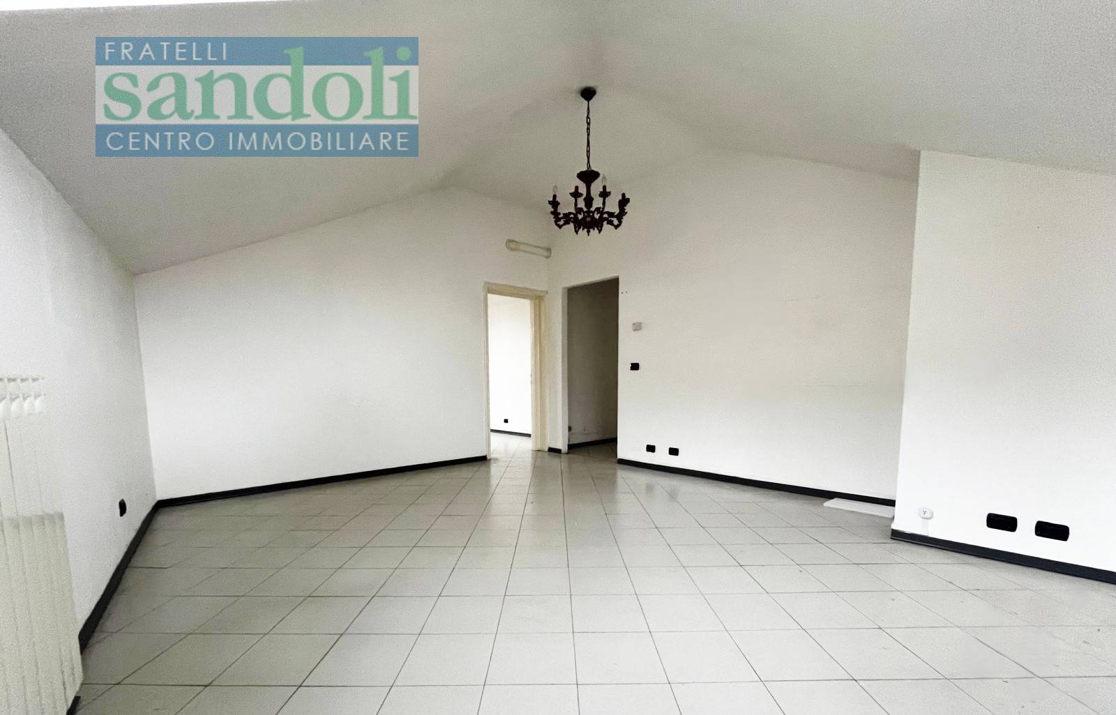 Appartamento in affitto a Vercelli, Centro