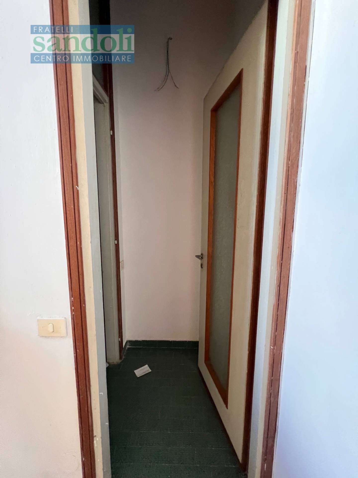Negozio-Ufficio in affitto a Vercelli, Semicentro