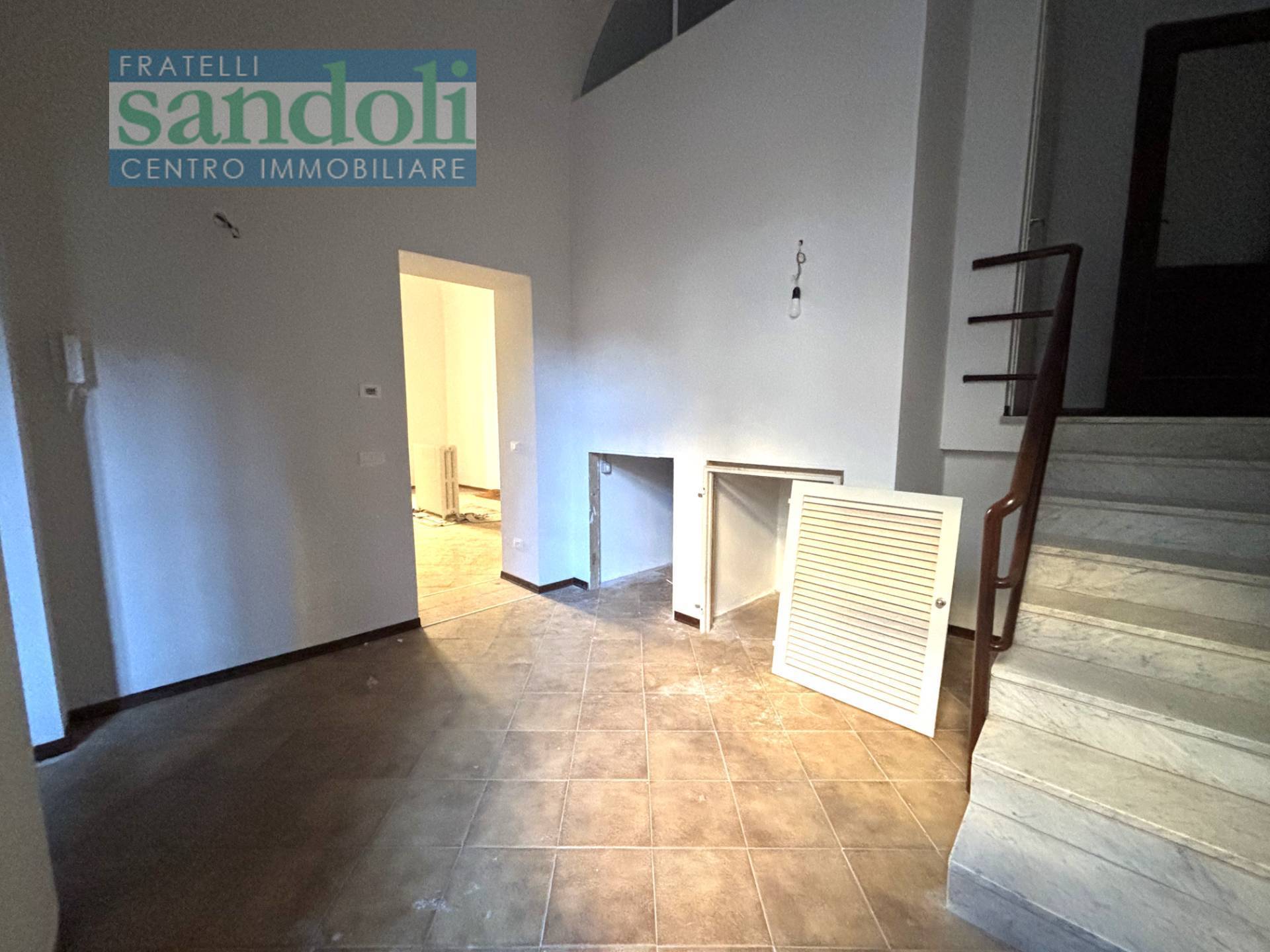 Appartamento in vendita a Vercelli, Centro