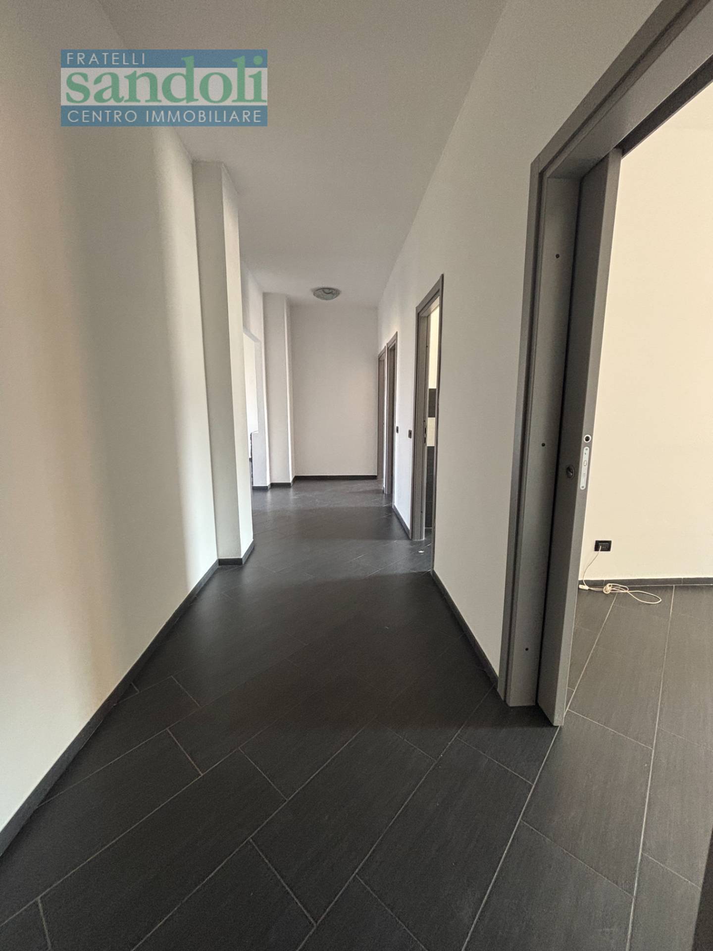 Appartamento in vendita a Vercelli, Centro