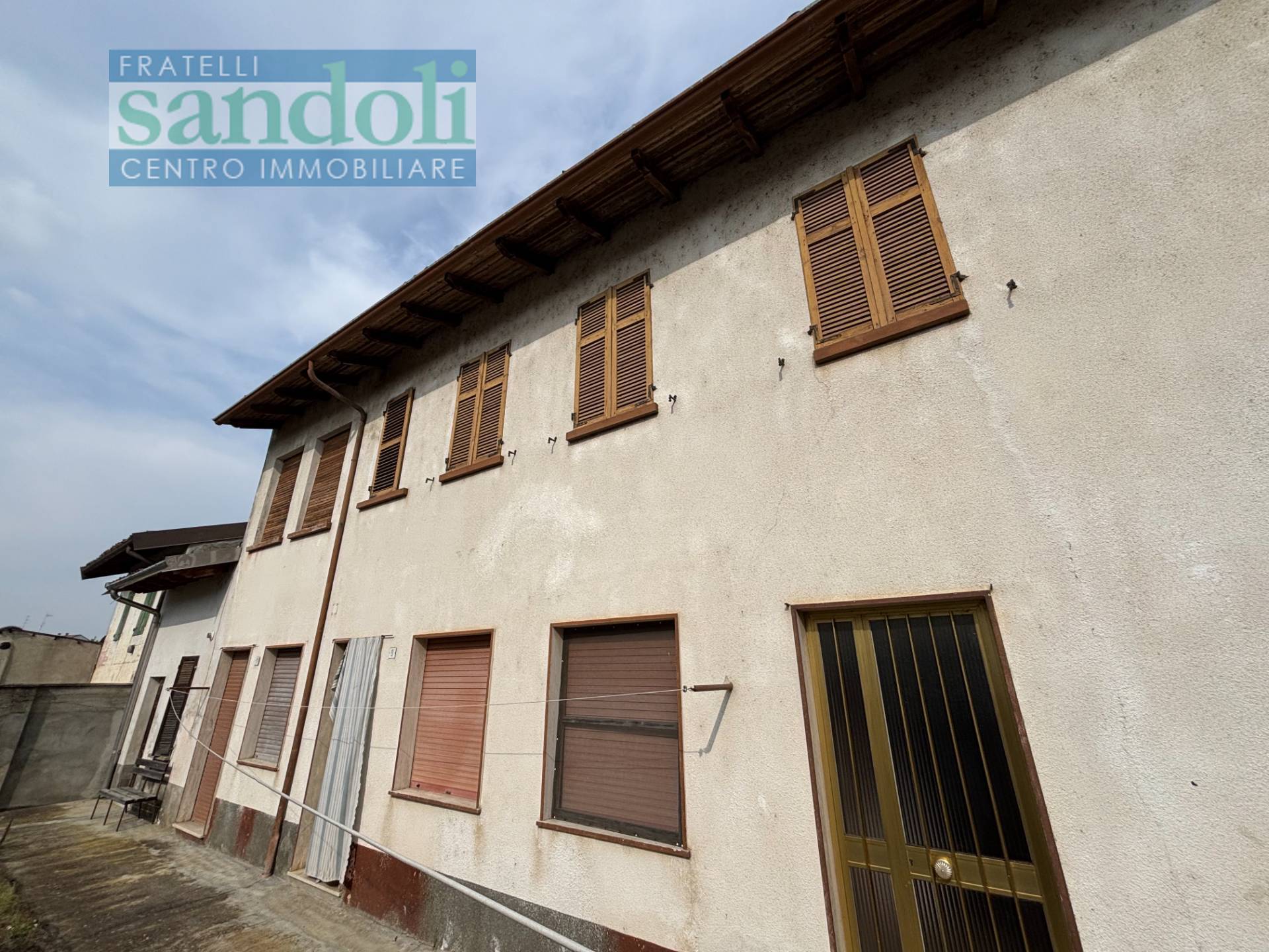 Indipendente in vendita a Motta de' Conti, Paesi