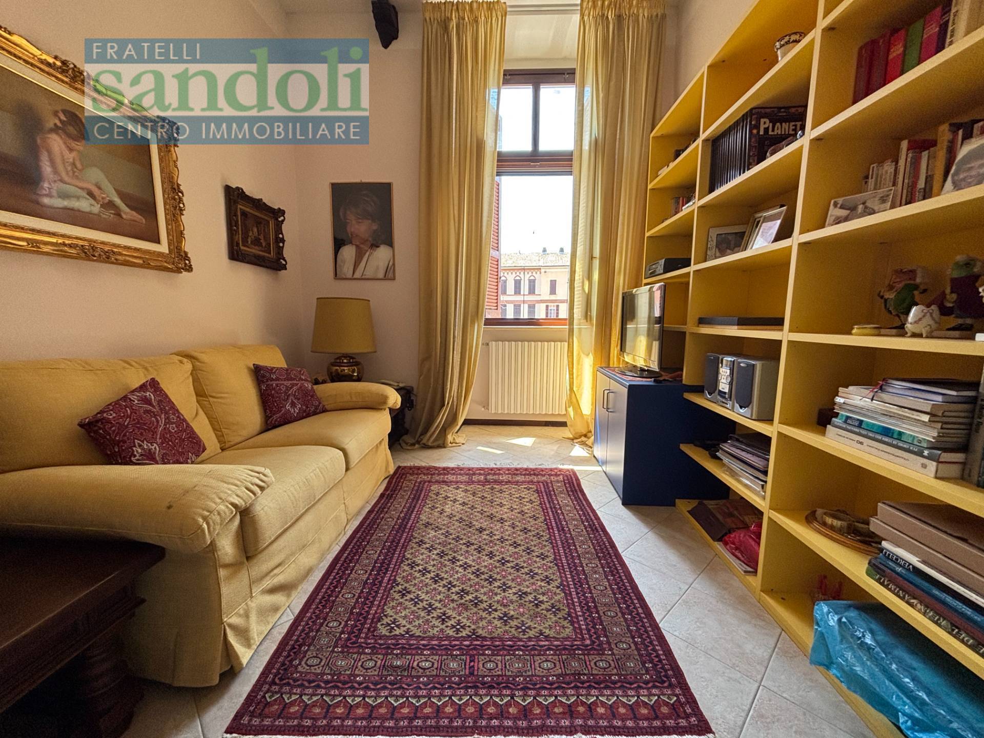 Appartamento in vendita a Vercelli, Centro