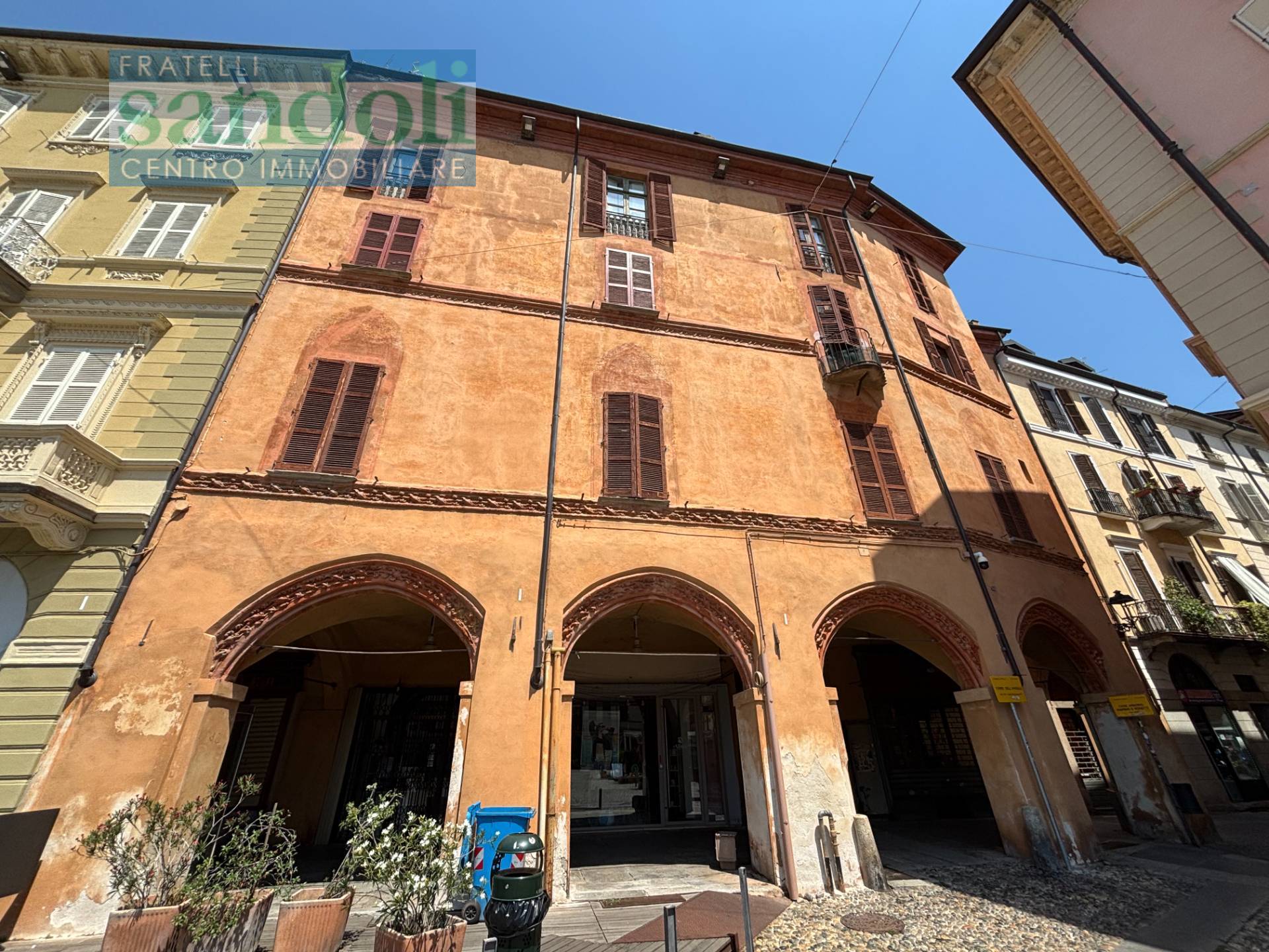 Appartamento in vendita a Vercelli, Centro