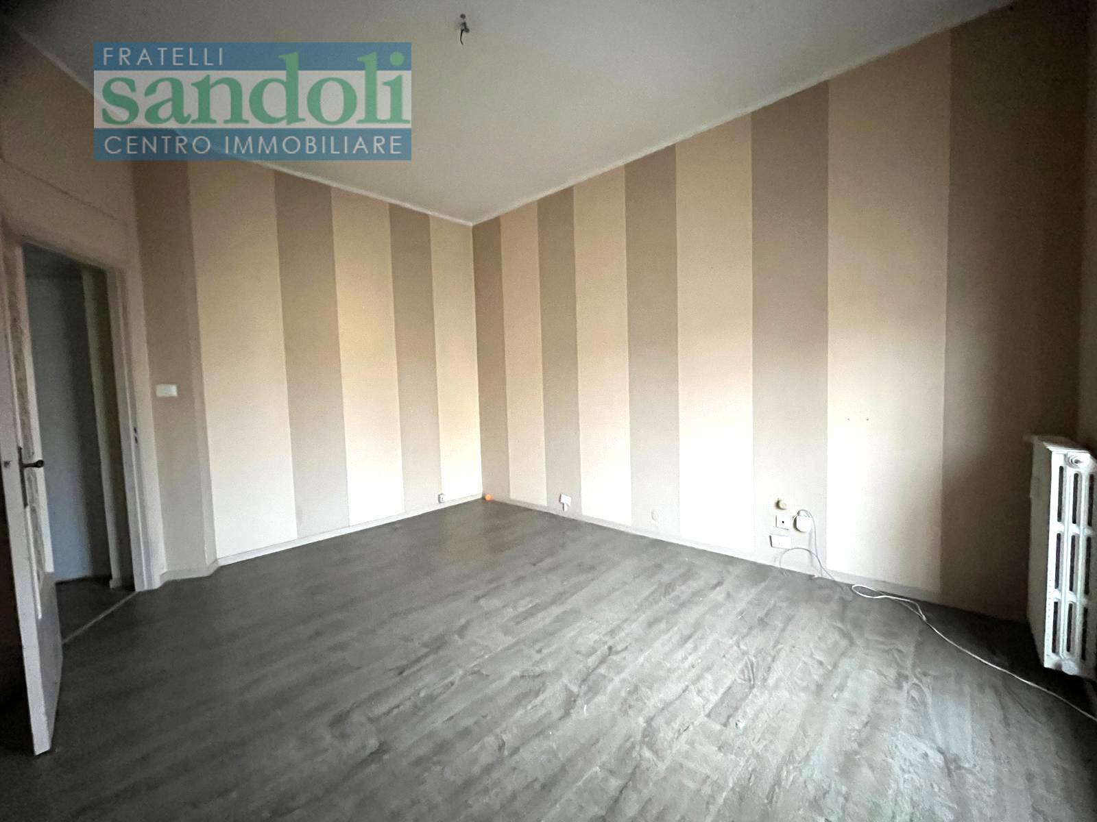 Appartamento in vendita a Vercelli, Porta Torino