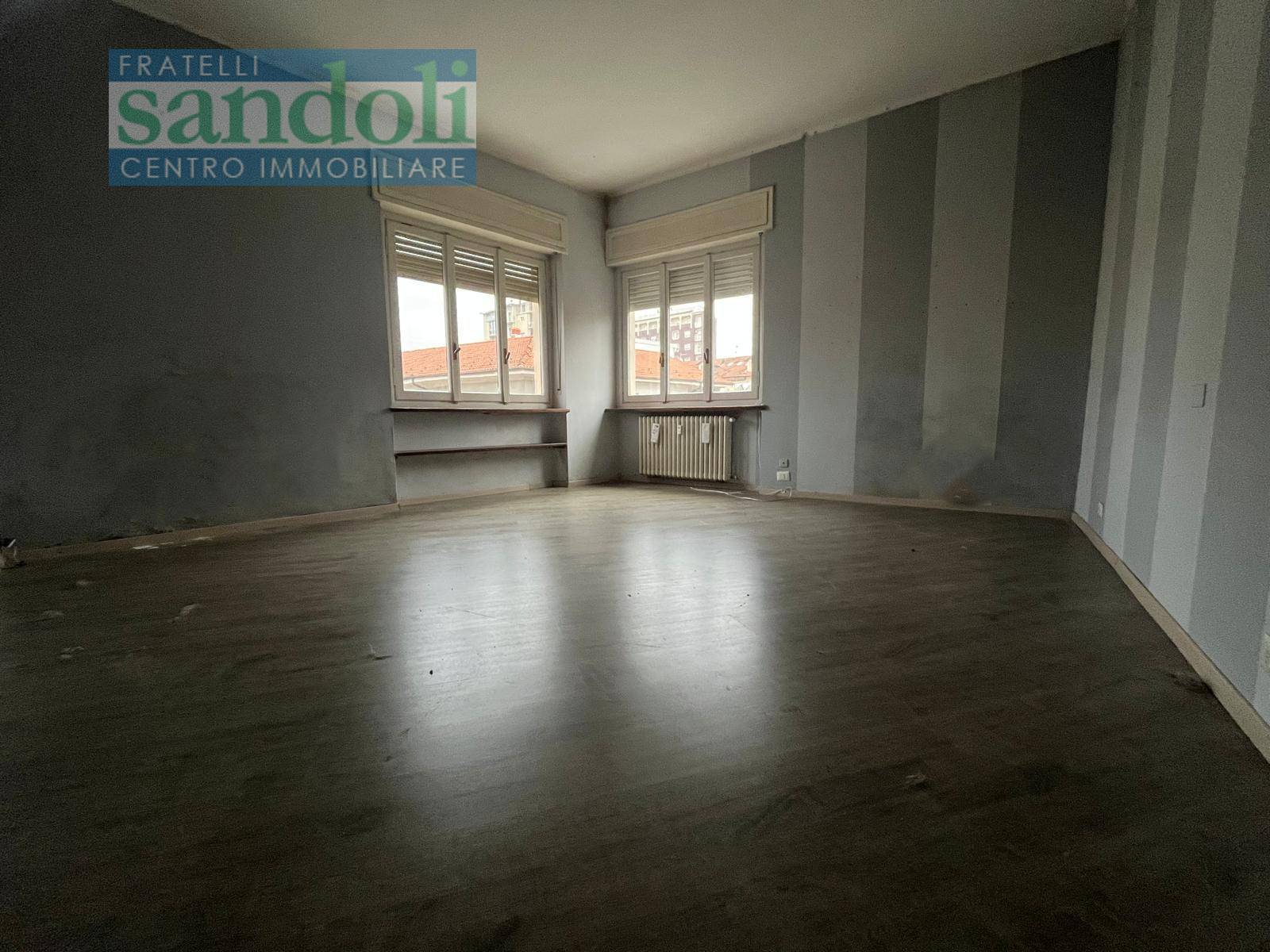 Appartamento in vendita a Vercelli, Porta Torino