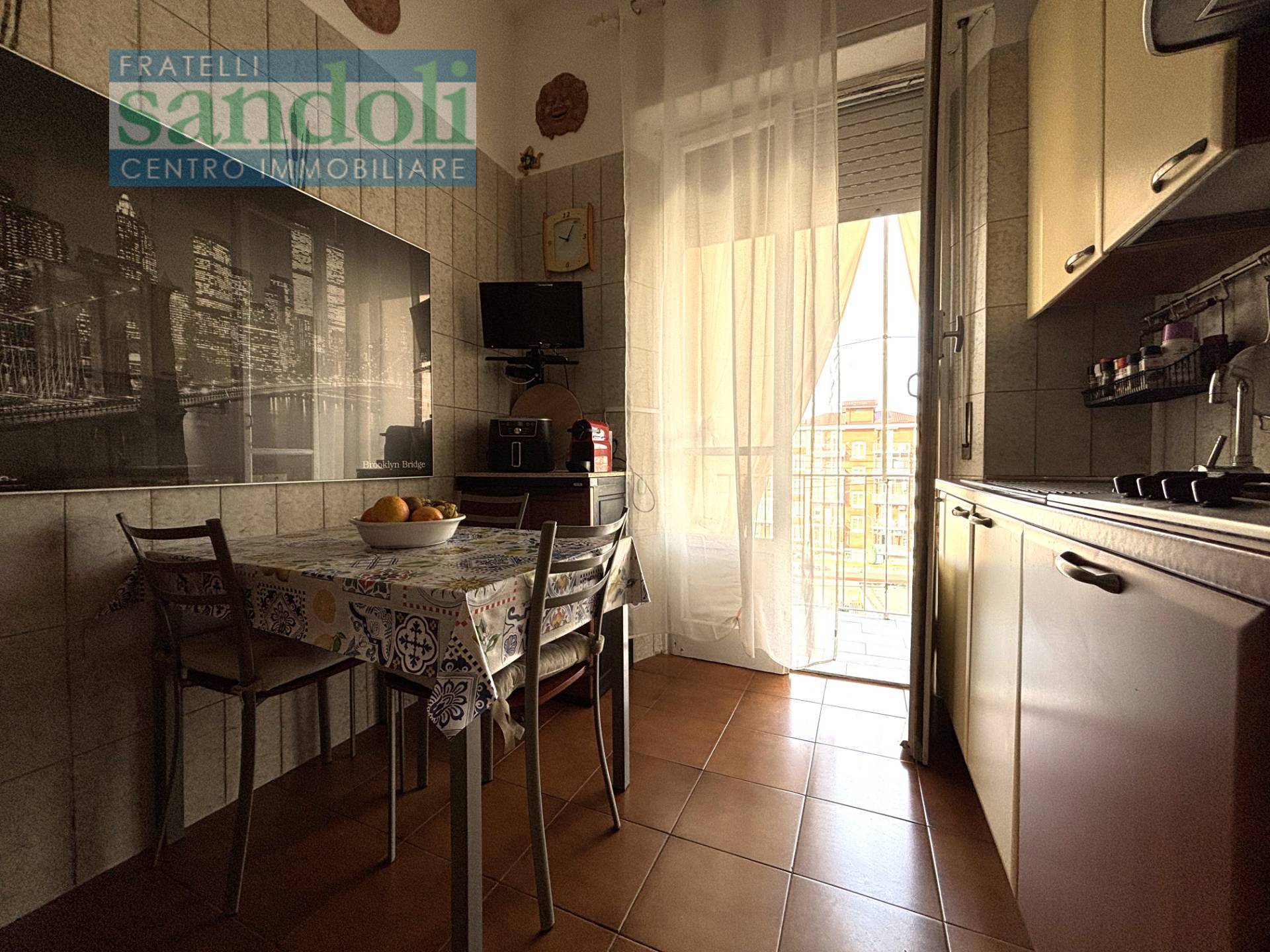 Appartamento in vendita a Vercelli, Porta Torino