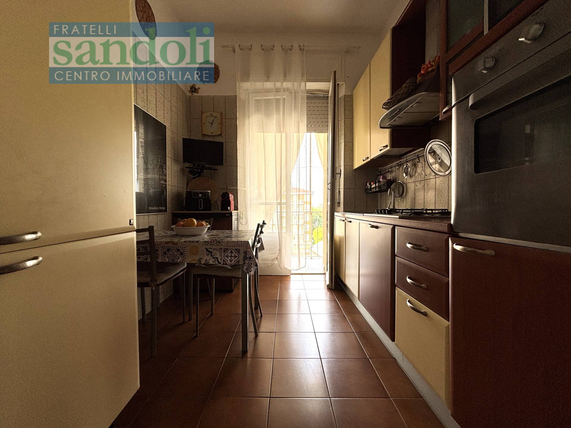 Appartamento in vendita a Vercelli, Porta Torino