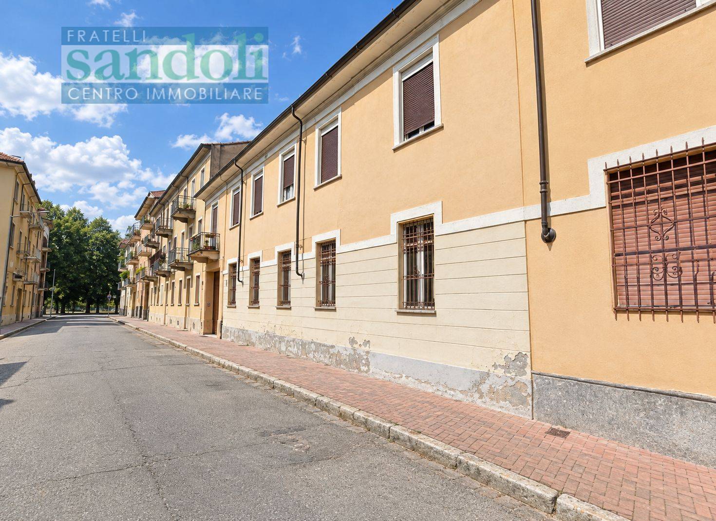 Magazzino in affitto a Vercelli, Zona Rimembranza