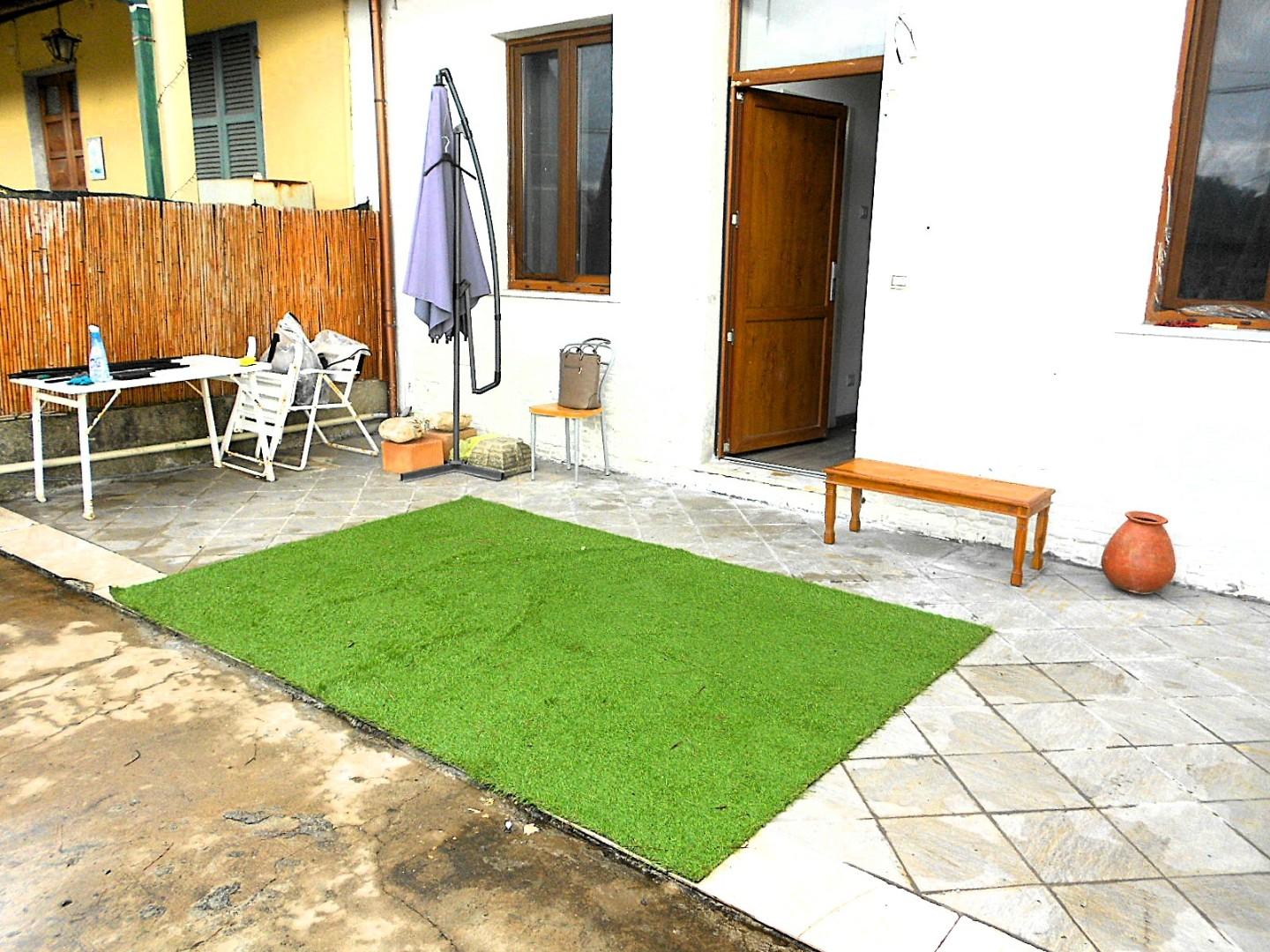 Casa indipendente con giardino, Massa marina di