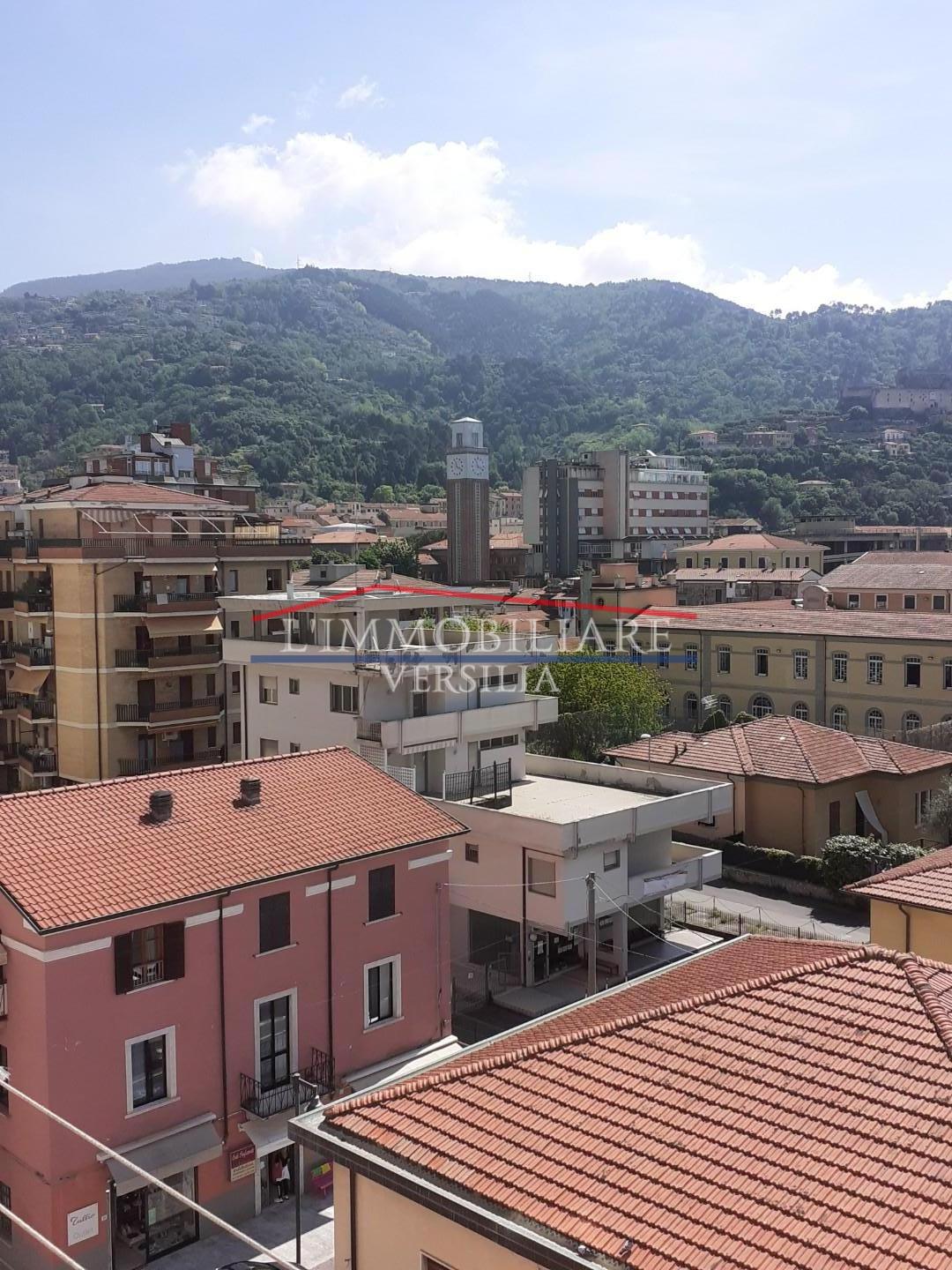 Quadrilocale in vendita, Massa centro