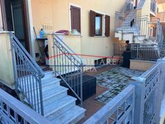 Appartamento con giardino, Massa marina di