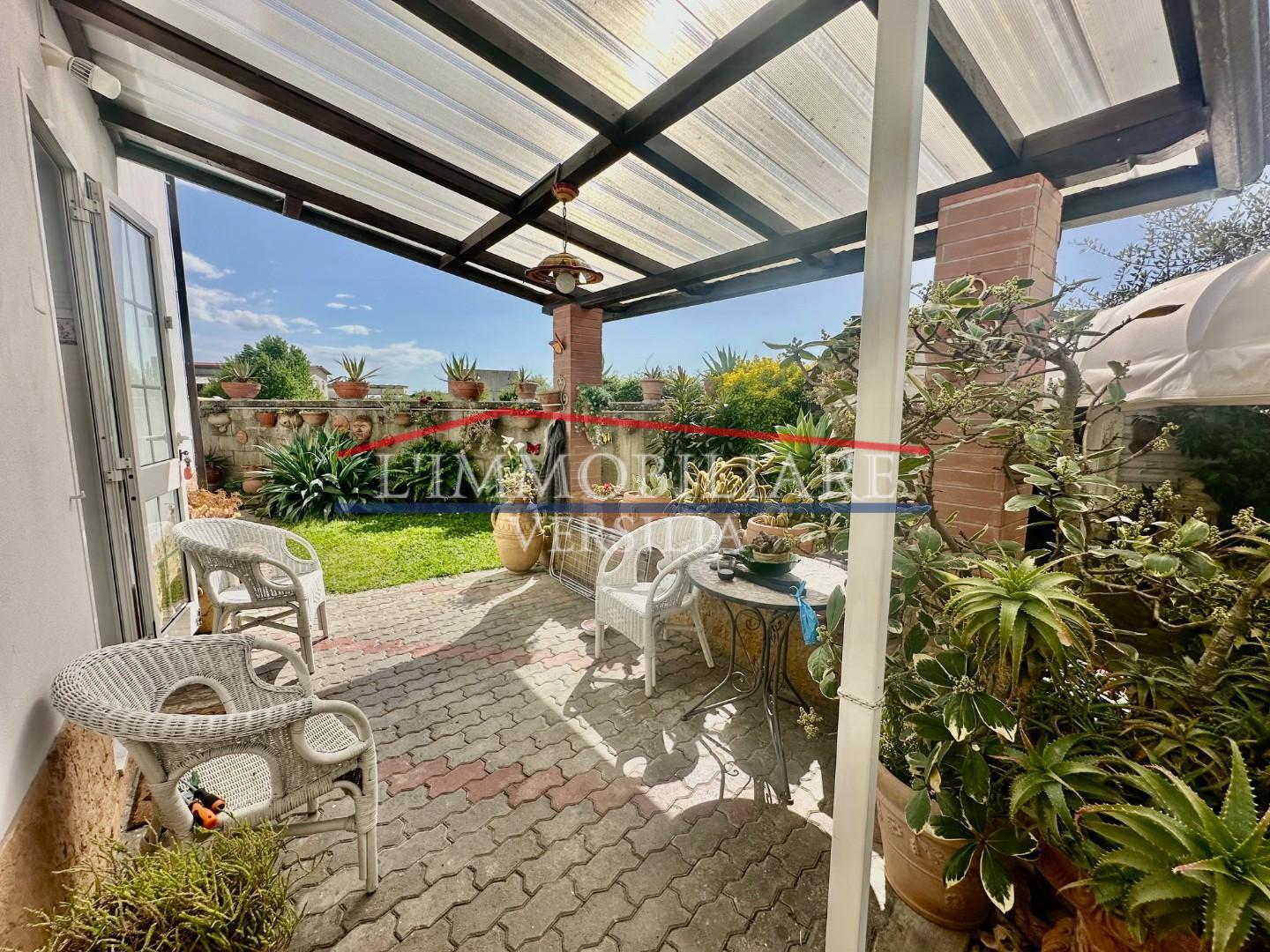 Casa indipendente con giardino, Massa romagnano