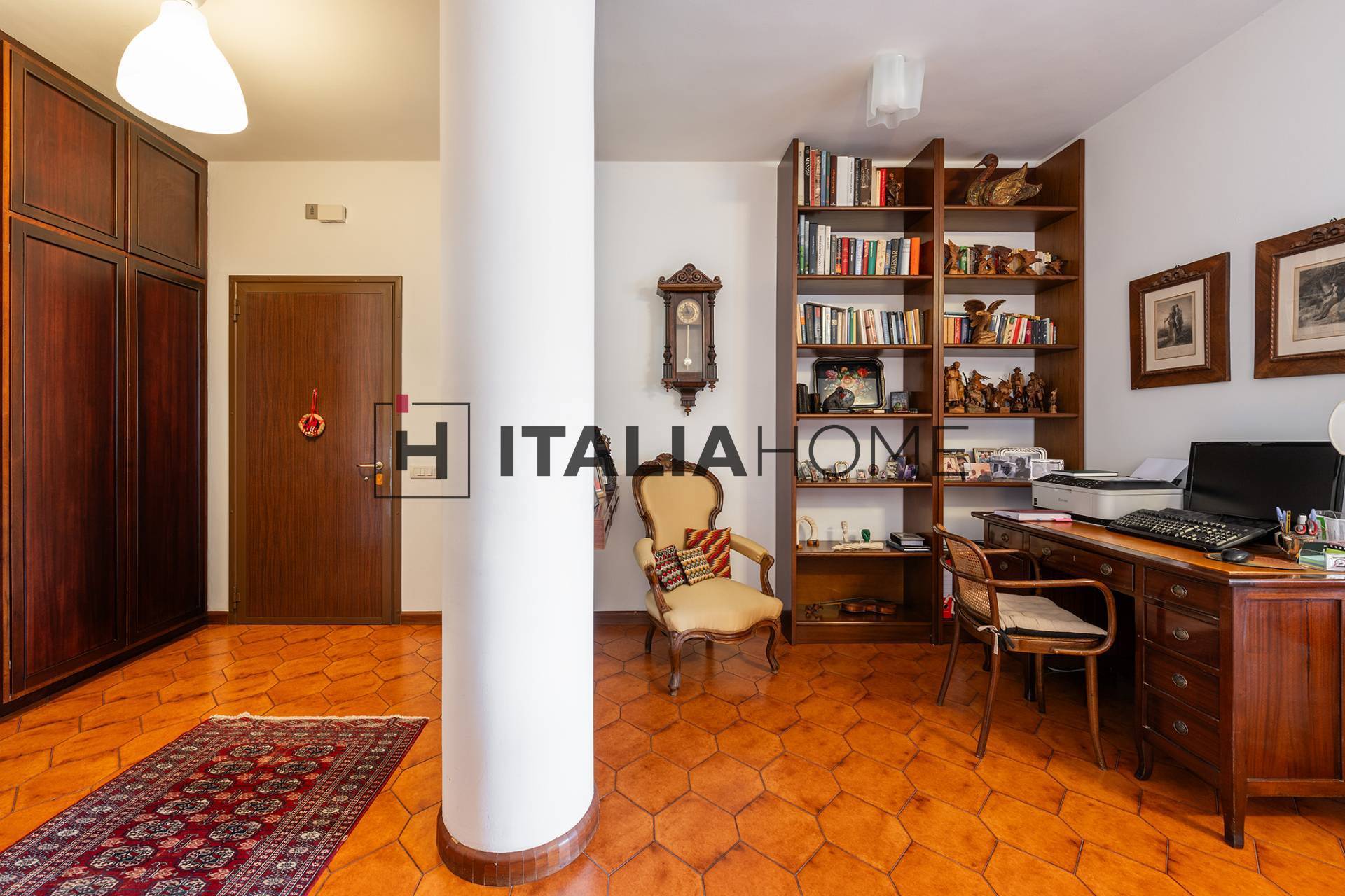 Appartamento in vendita a Cagliari, Bonaria