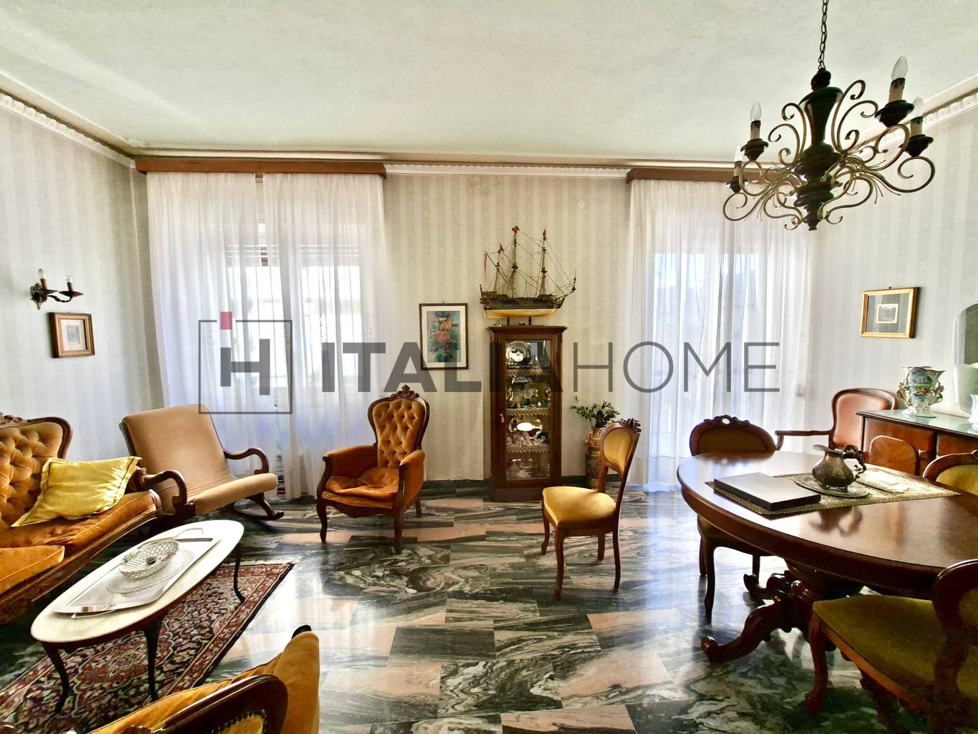 Appartamento in vendita a Cagliari, San Benedetto