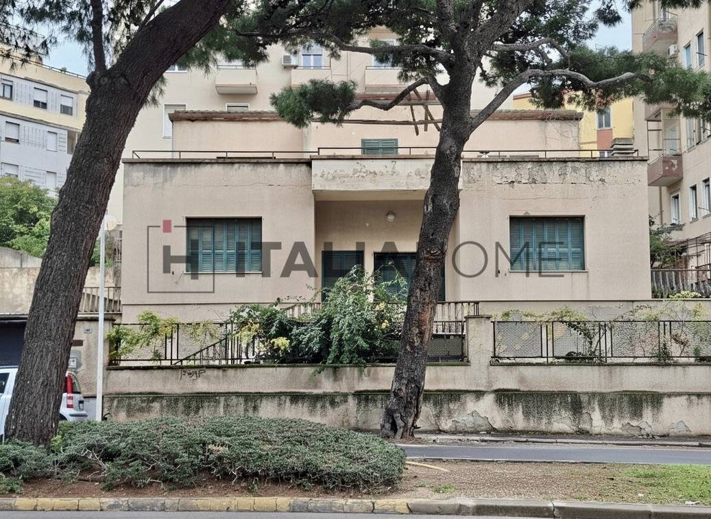 Villa in vendita a Cagliari, Bonaria