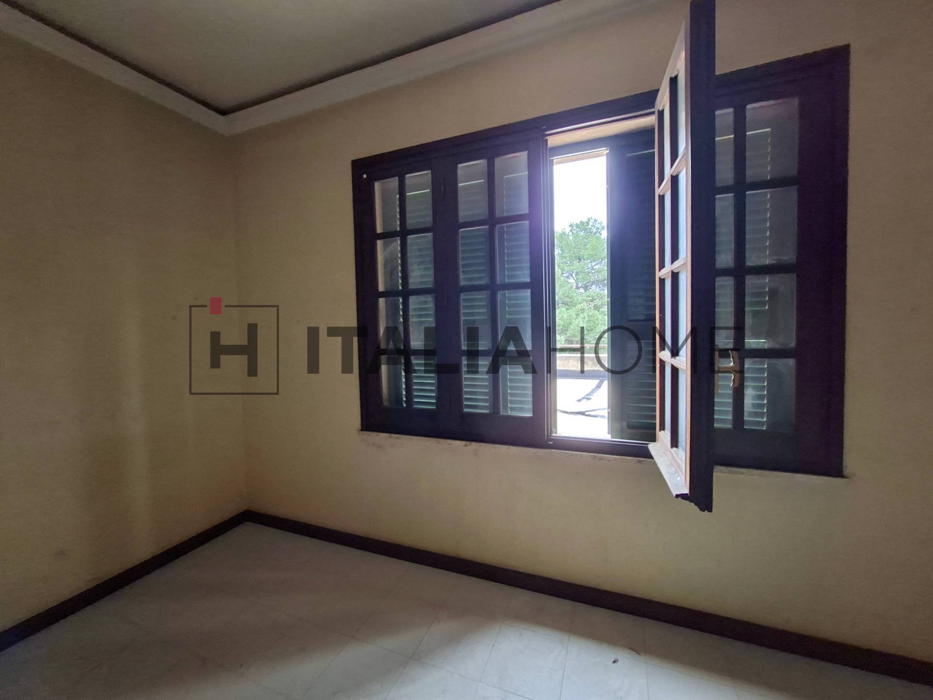 Villa in vendita a Cagliari, Bonaria