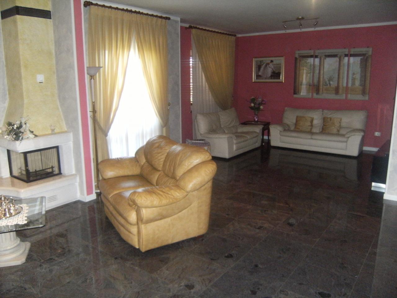 Villa a Folignano - piane di morro, 7 locali, 225 mq ...