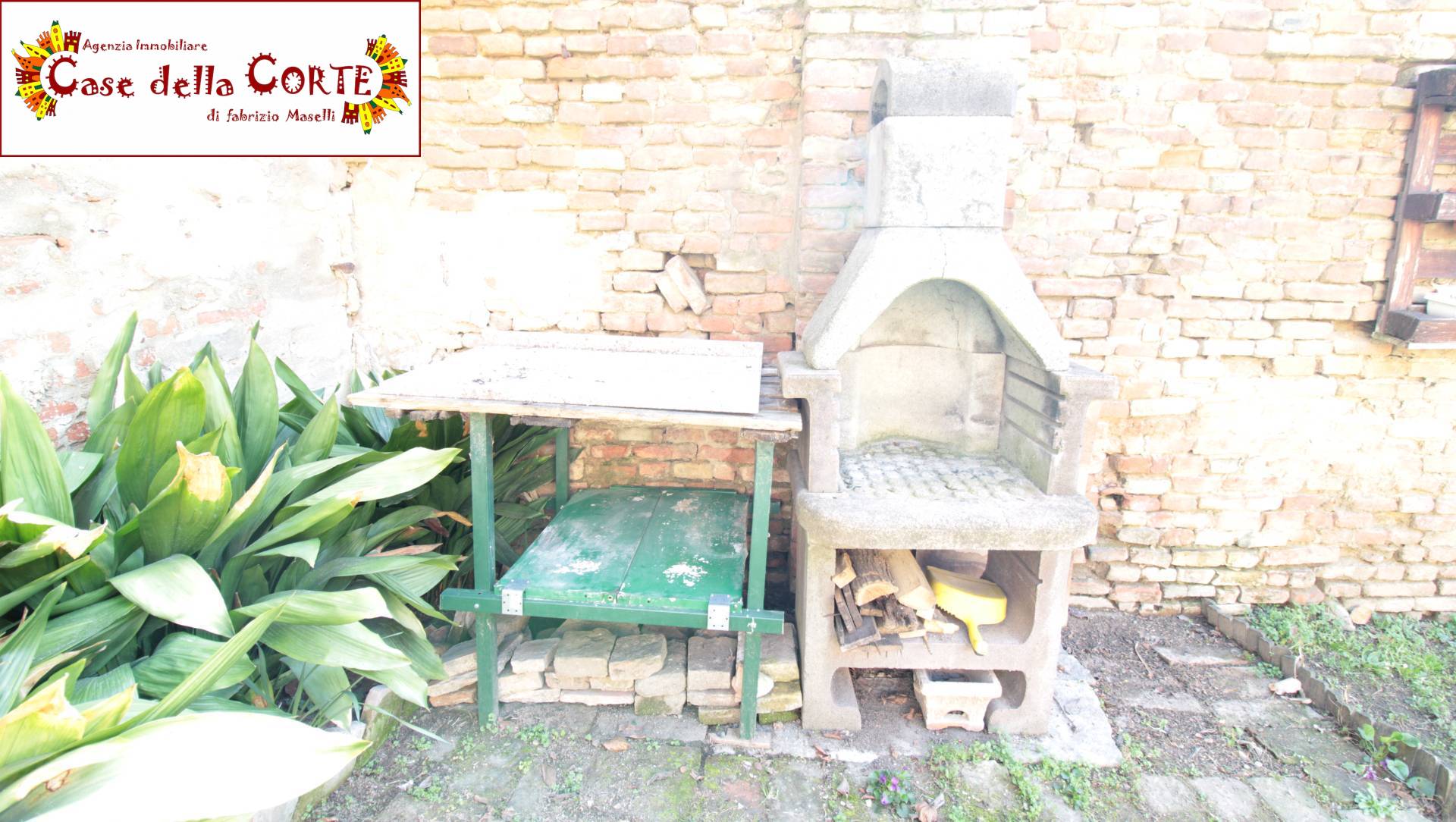 ( VILLETTA ) - PORZIONI di CASA con GIARDINO in vendita a Cento, CENTRO STORICO