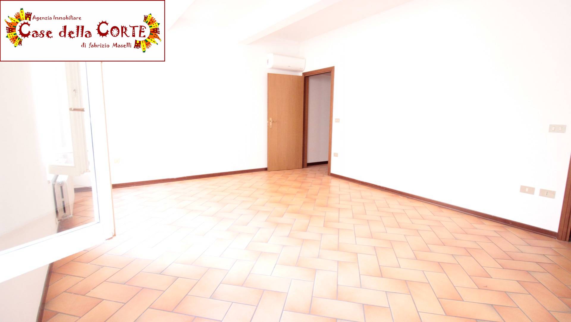 UFFICIO - STUDIO in affitto a Cento, CENTRO STORICO