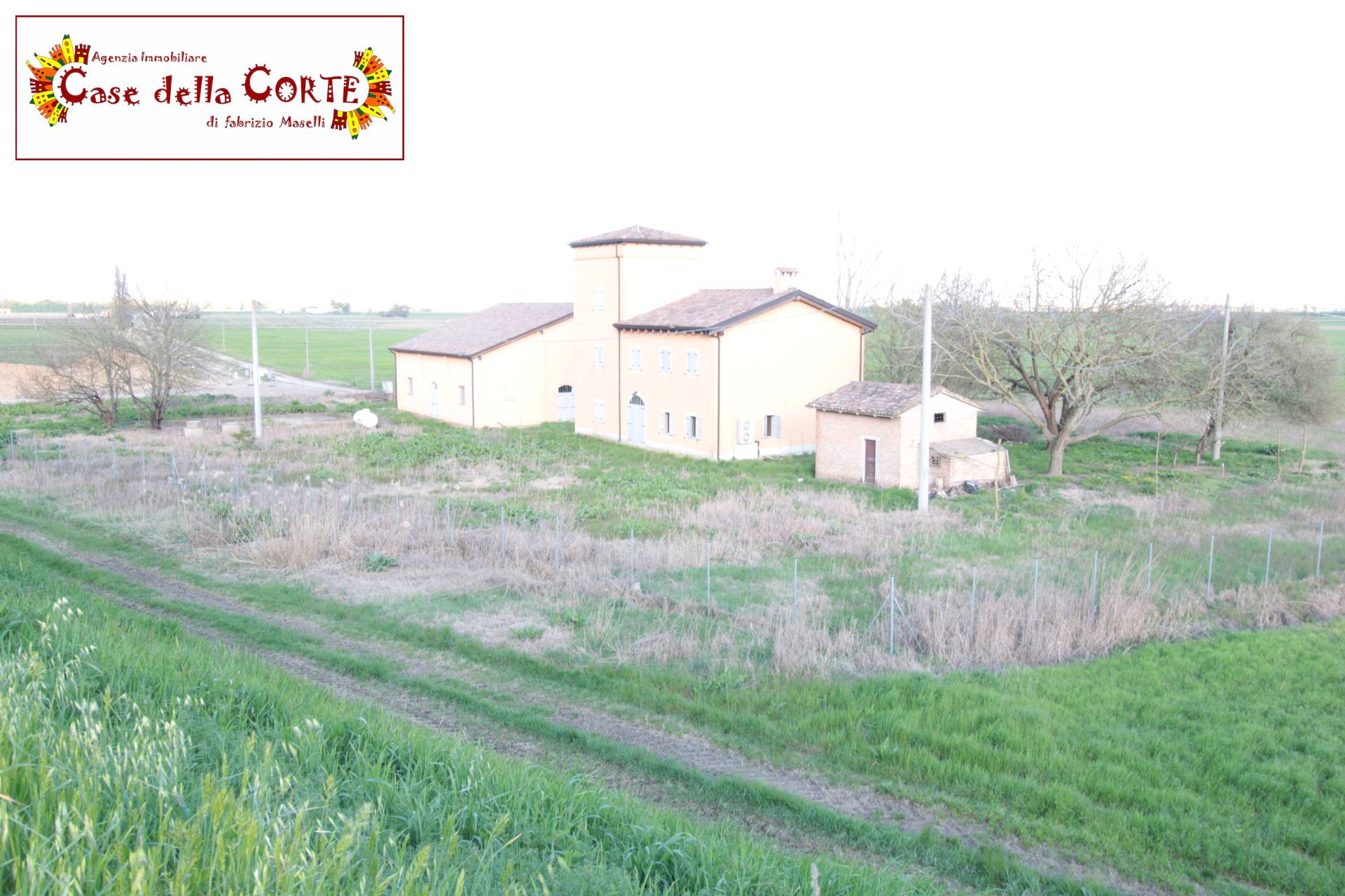 ( VILLA ) - CASA INDIPENDENTE in vendita a Finale Emilia