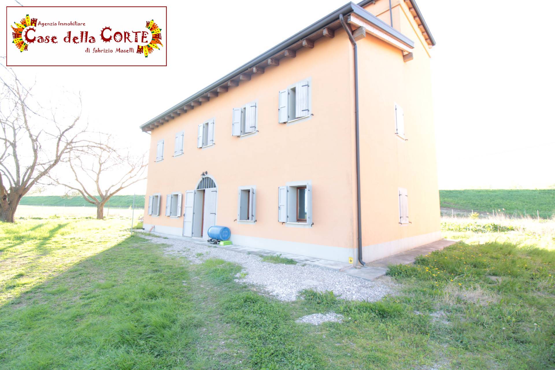 ( VILLA ) - CASA INDIPENDENTE in vendita a Finale Emilia