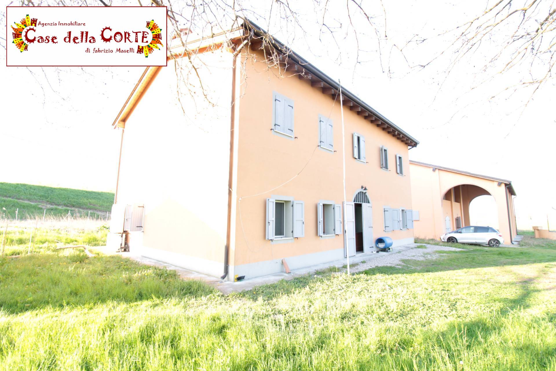 ( VILLA ) - CASA INDIPENDENTE in vendita a Finale Emilia