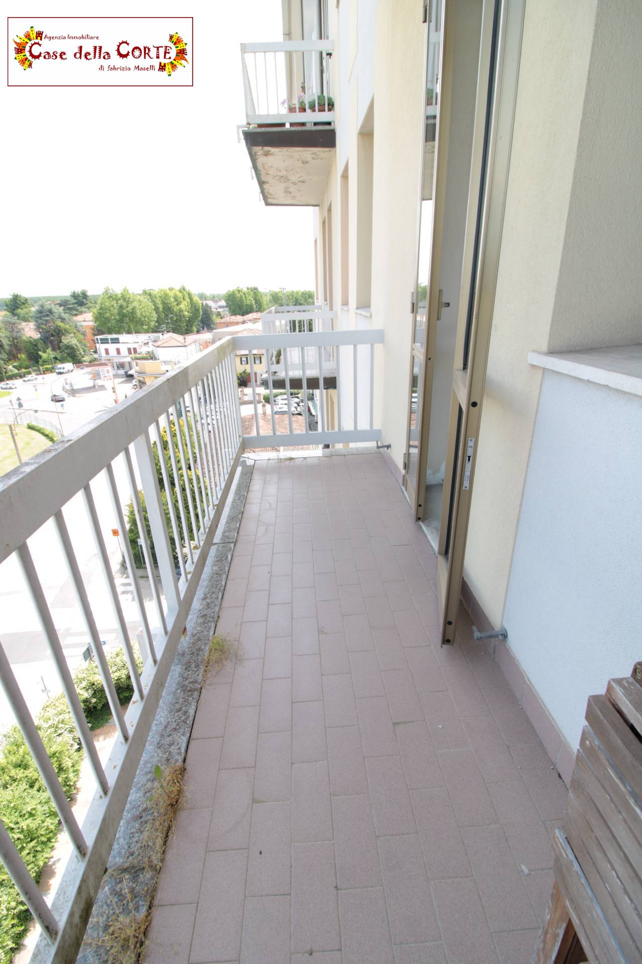 ( 3 Camere ) APPARTAMENTO GRANDE in vendita a Cento, CENTRO STORICO