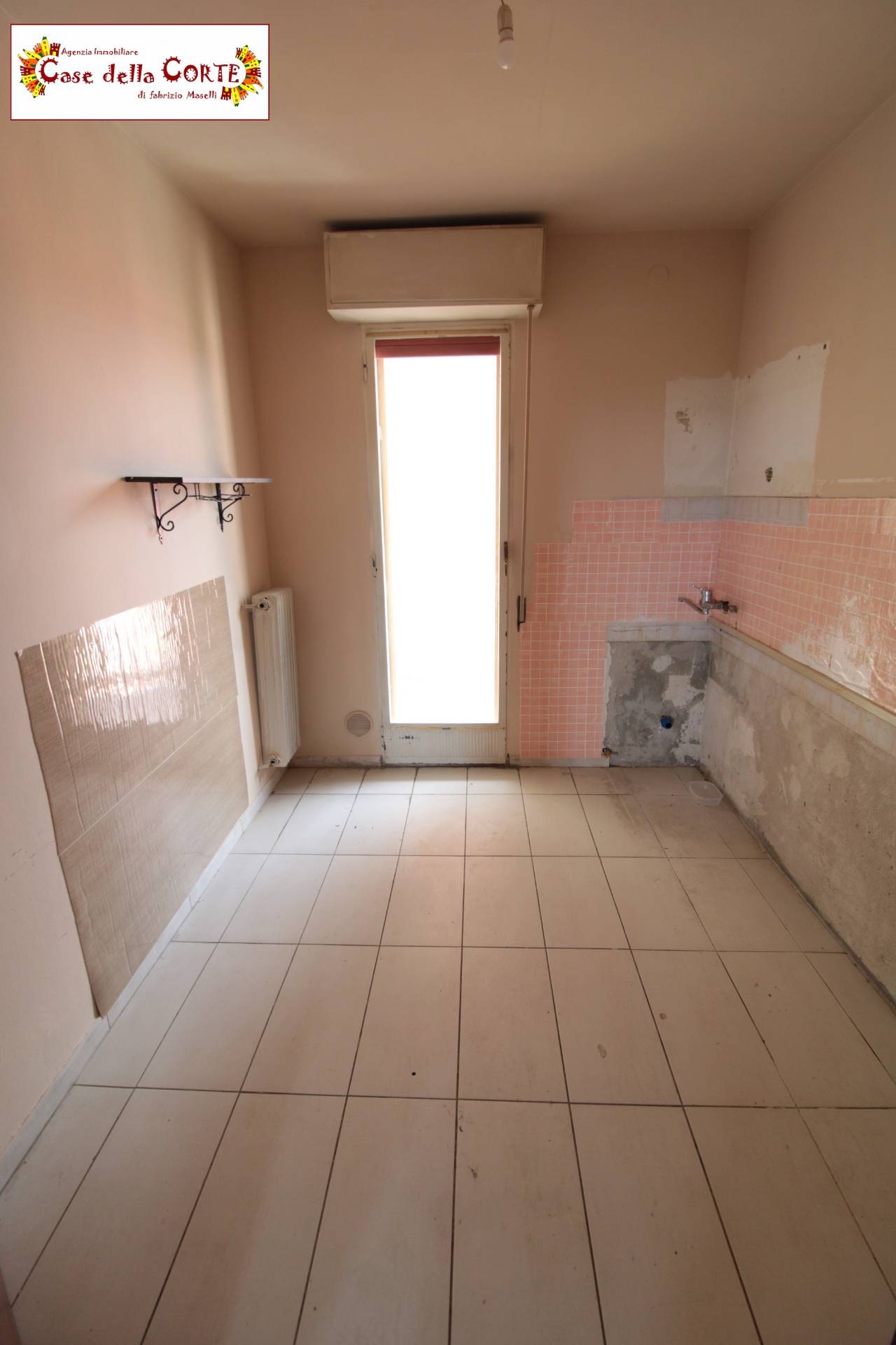 ( 3 Camere ) APPARTAMENTO GRANDE in vendita a Cento, CENTRO STORICO