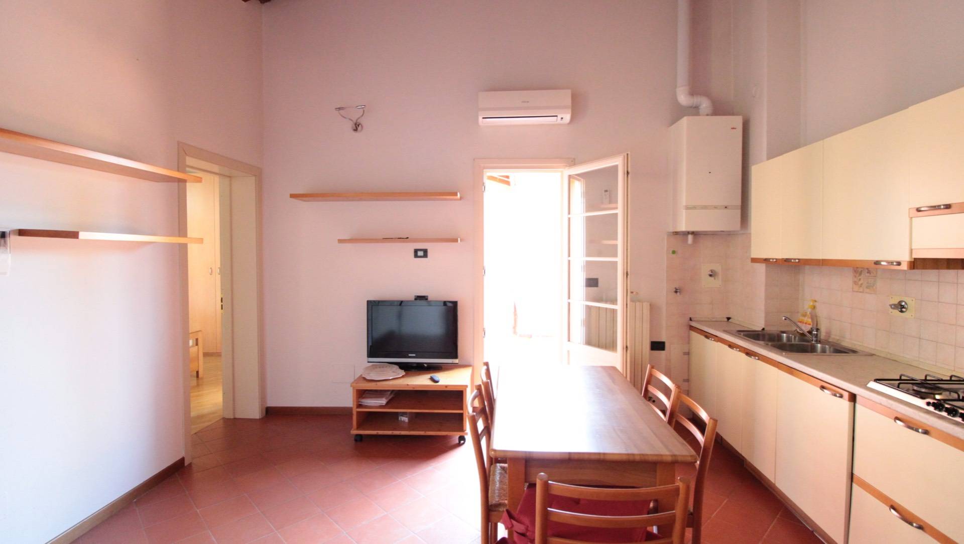 ( 1 Camera ) BILOCALE o MONOLOCALE in vendita a Cento, CENTRO STORICO