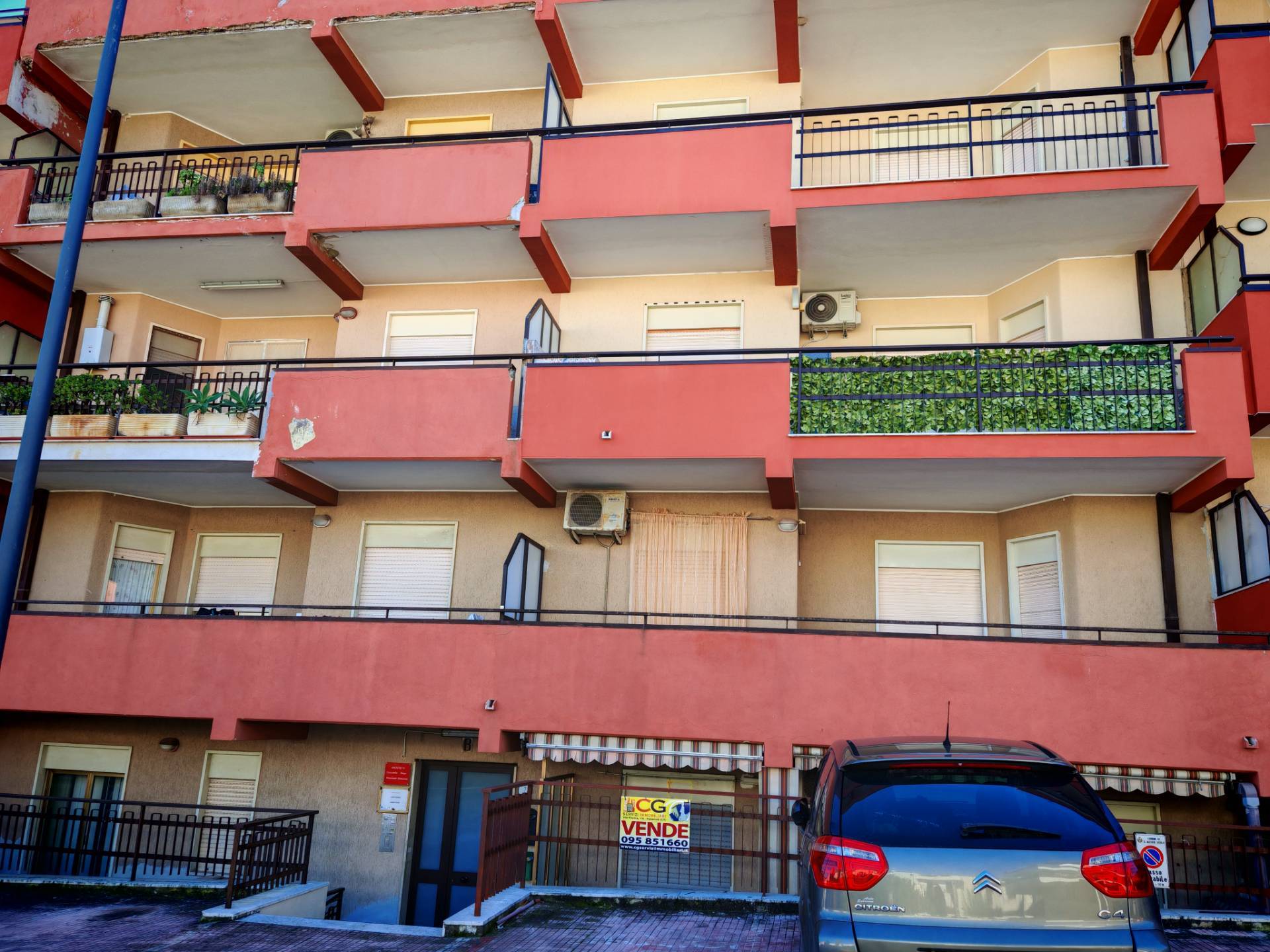 Appartamento in vendita a Sant'Alessio Siculo