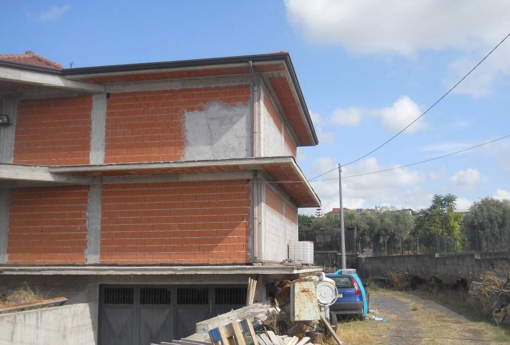 Villa in vendita a Patern