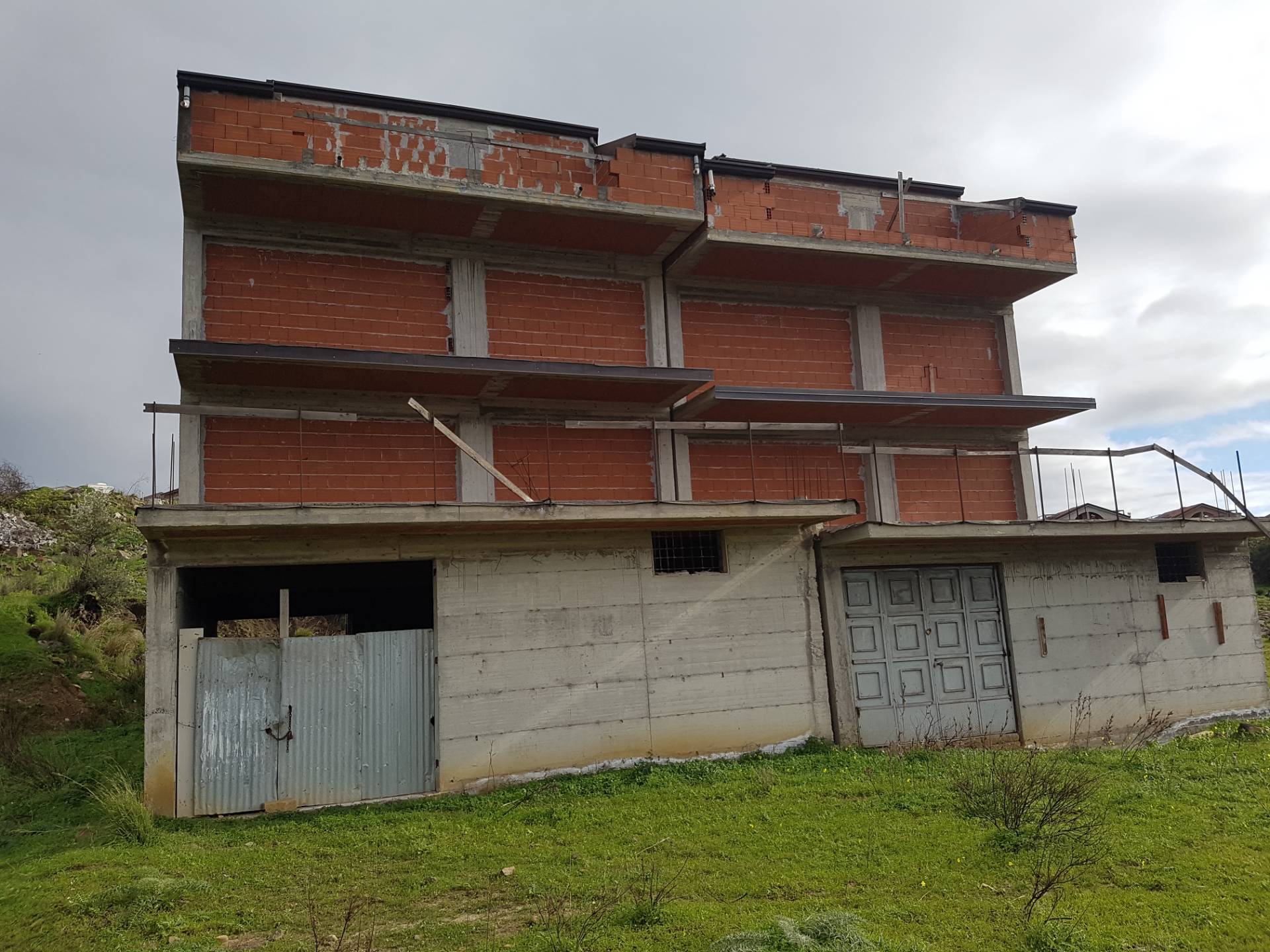 Villette a schiera in vendita a Patern, zona Scala Vecchia