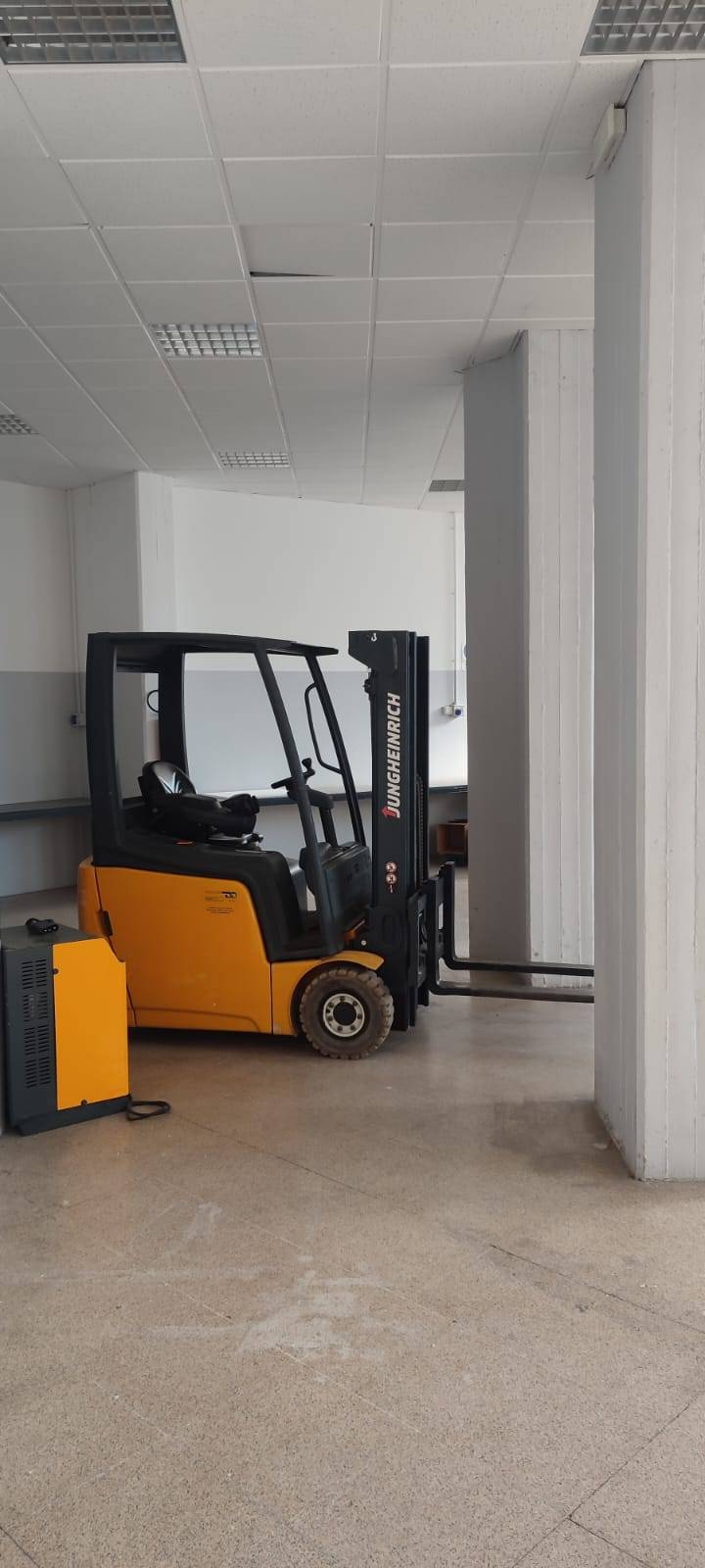 bottega in vendita a Santa Maria di Licodia