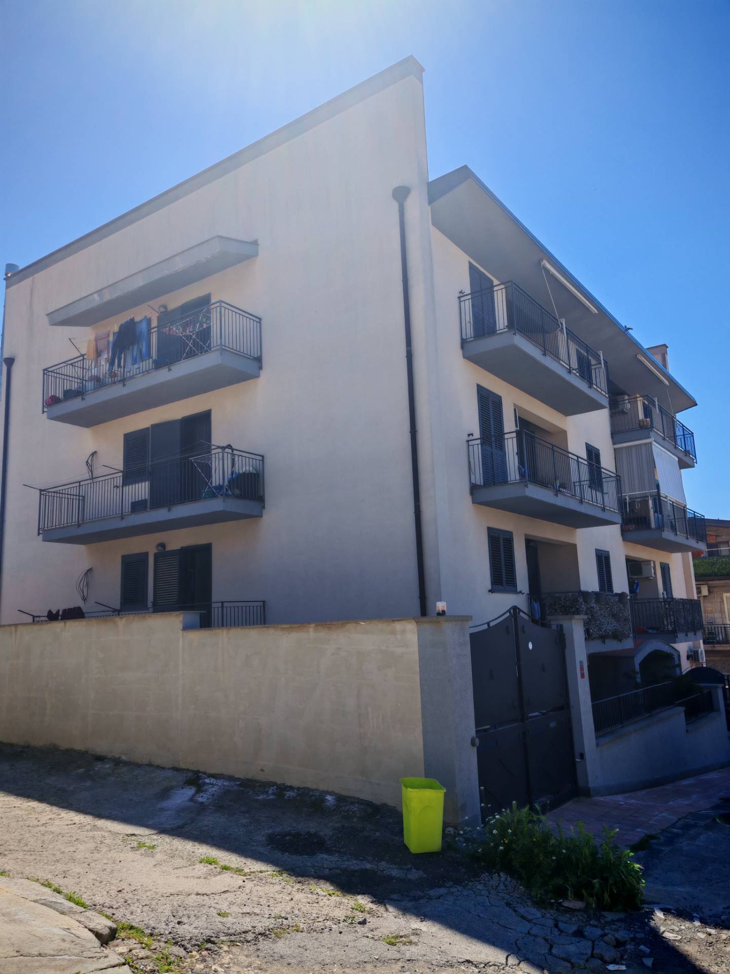 Appartamento in vendita a Patern, zona Scala Vecchia