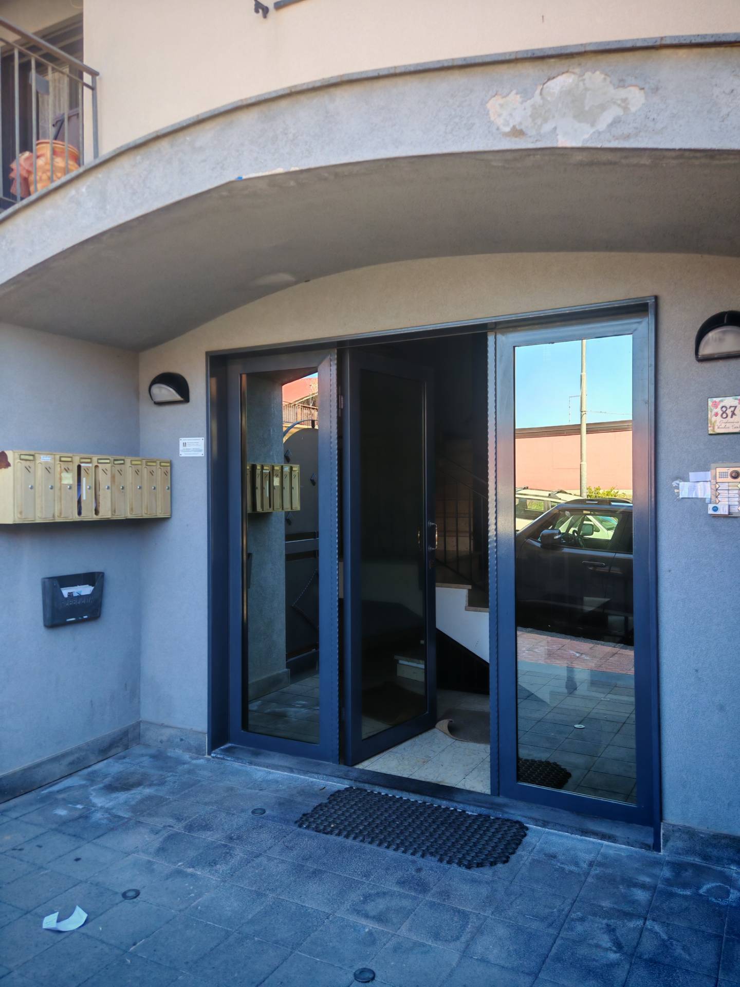 Appartamento in vendita a Patern, zona Scala Vecchia