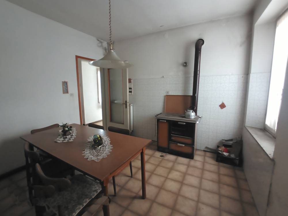 Casa singola con fabbricati accessori in vendita a Remanzacco, Ziracco